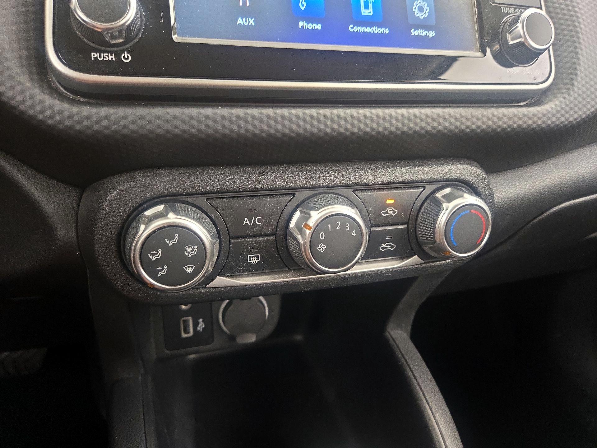 Thumbnail: 2024 Nissan Kicks - 16