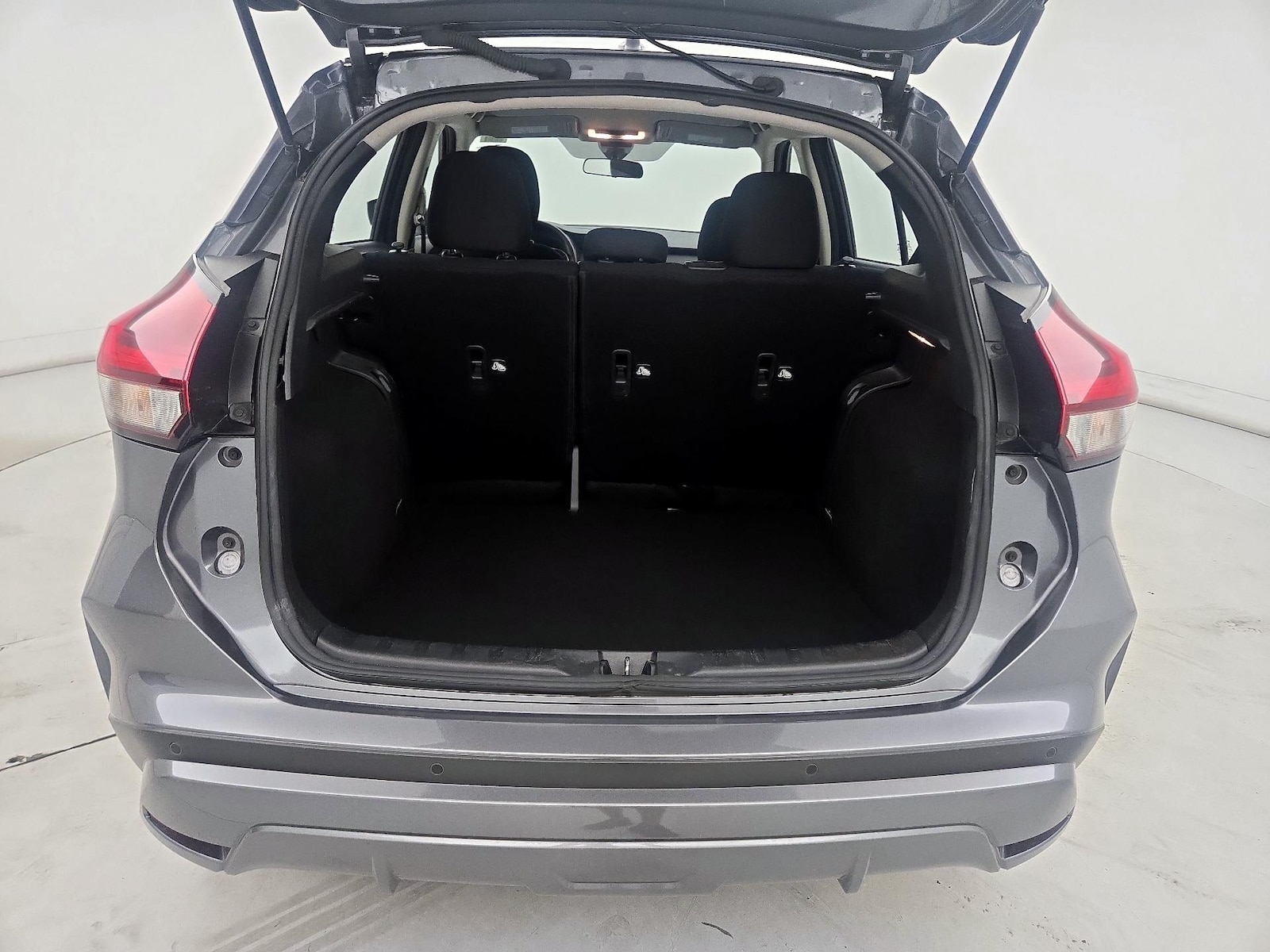 2024 Nissan Kicks S - Photo 21