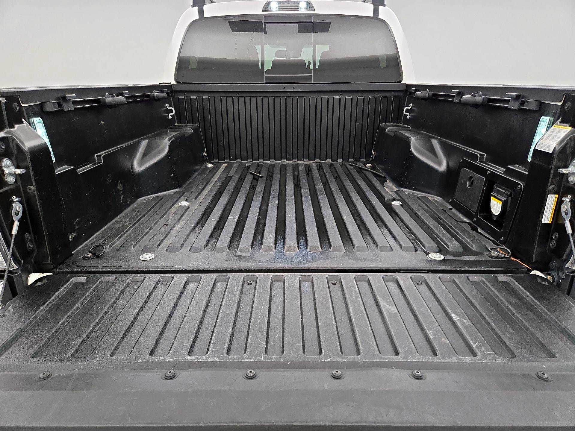 Thumbnail: 2023 Toyota Tacoma - 20
