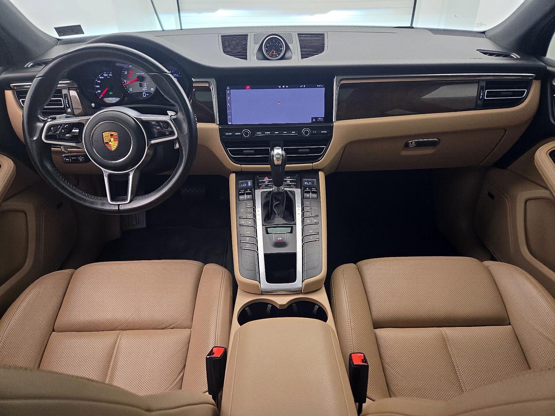 Thumbnail: 2021 Porsche Macan - 9