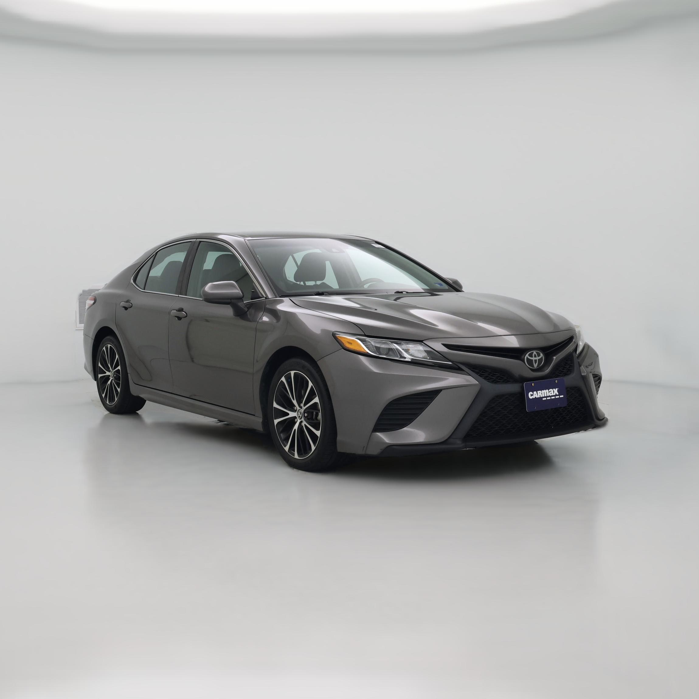 Thumbnail: 2020 Toyota Camry - 1
