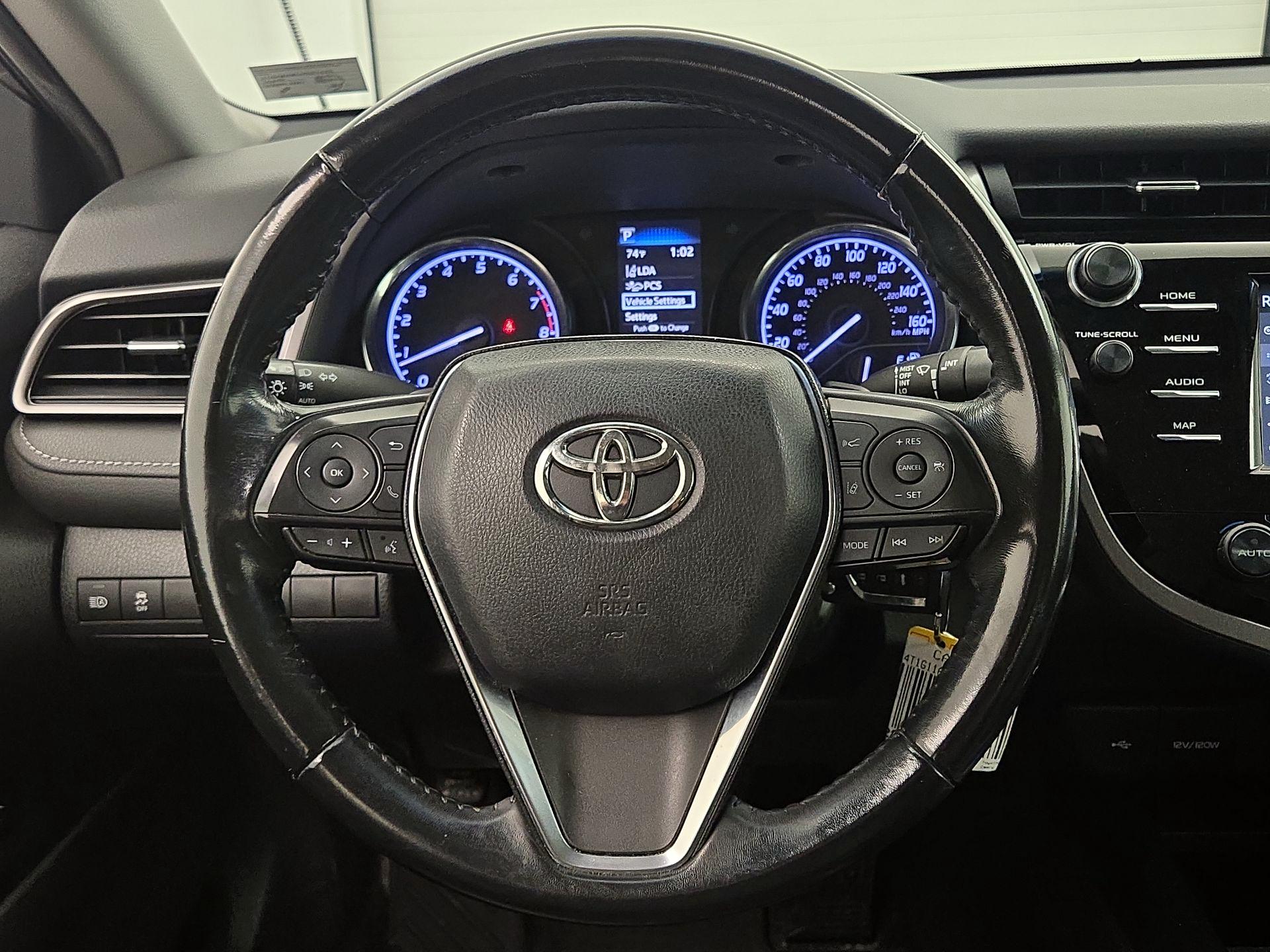 Thumbnail: 2020 Toyota Camry - 10