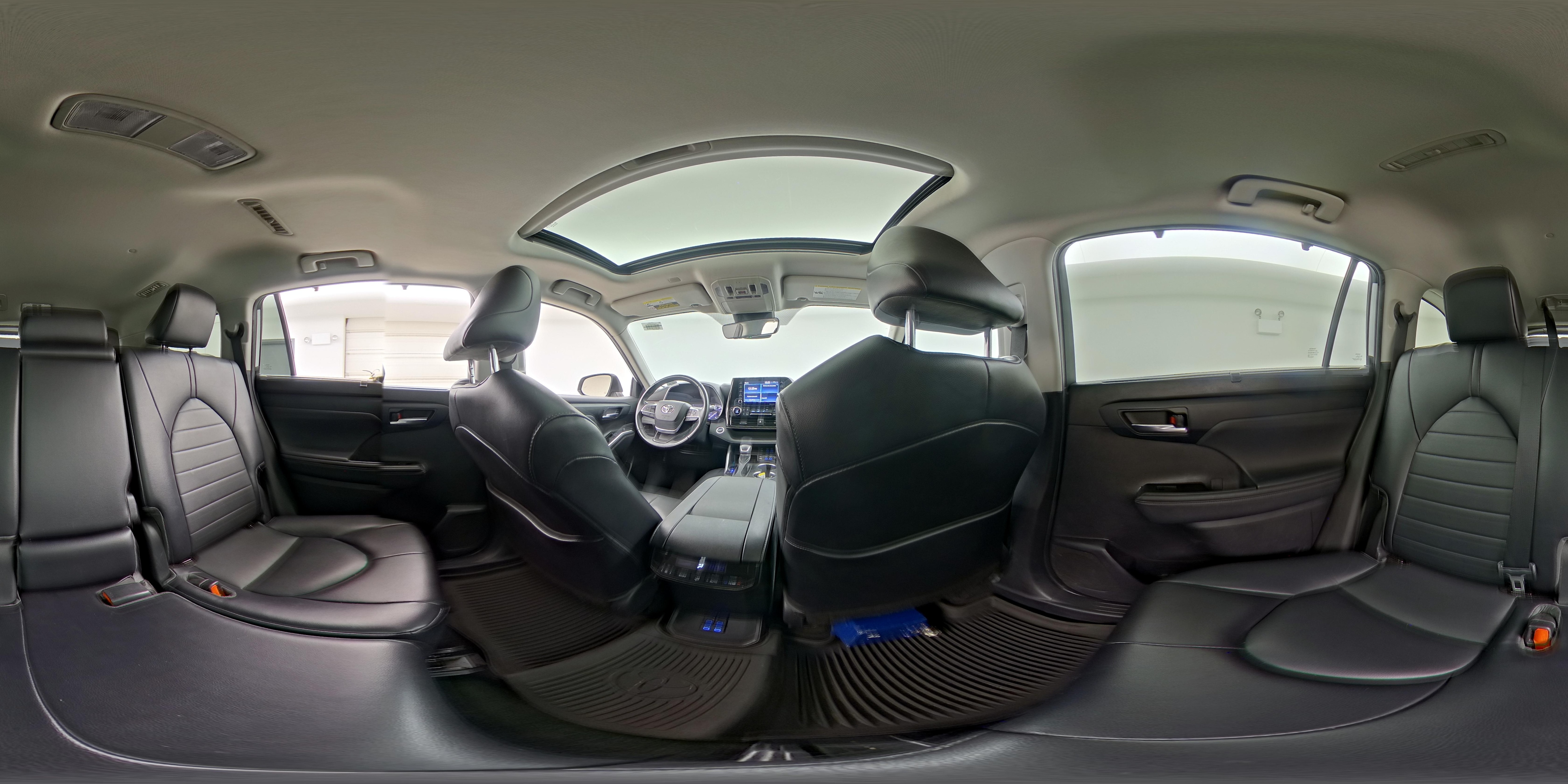 2022 Toyota Highlander XLE - Photo 28