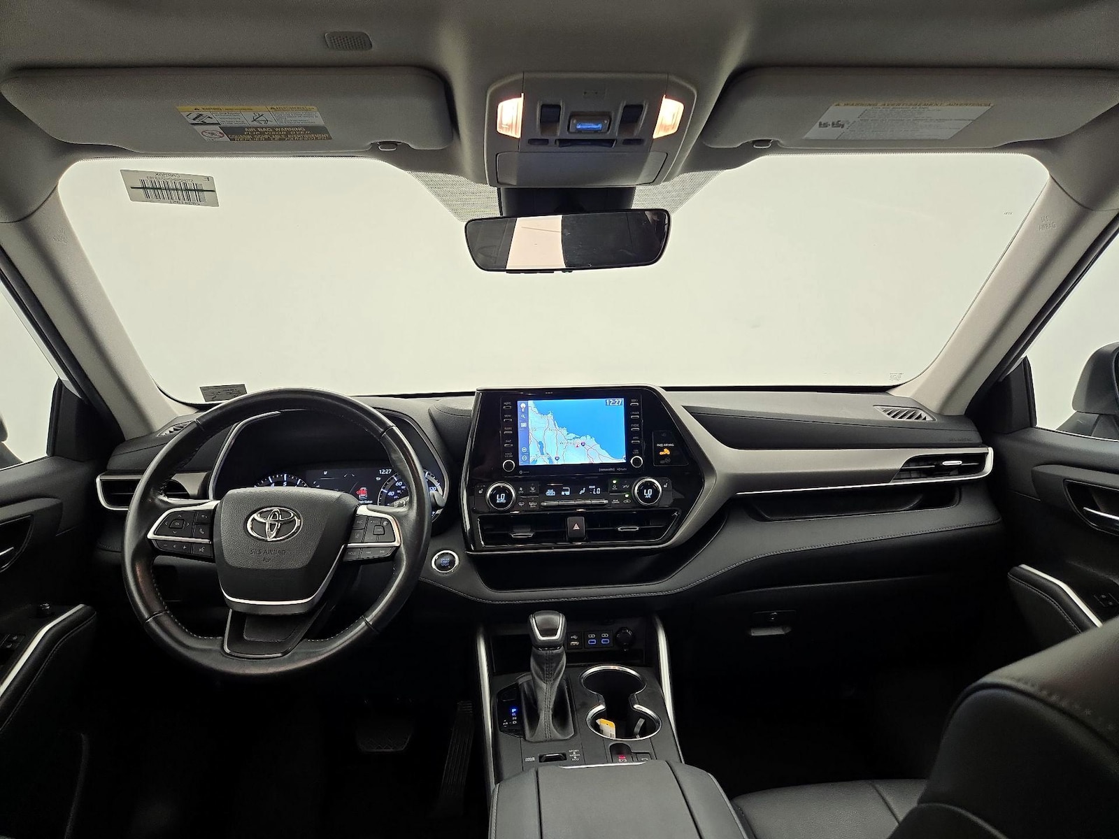 2022 Toyota Highlander XLE - Photo 10