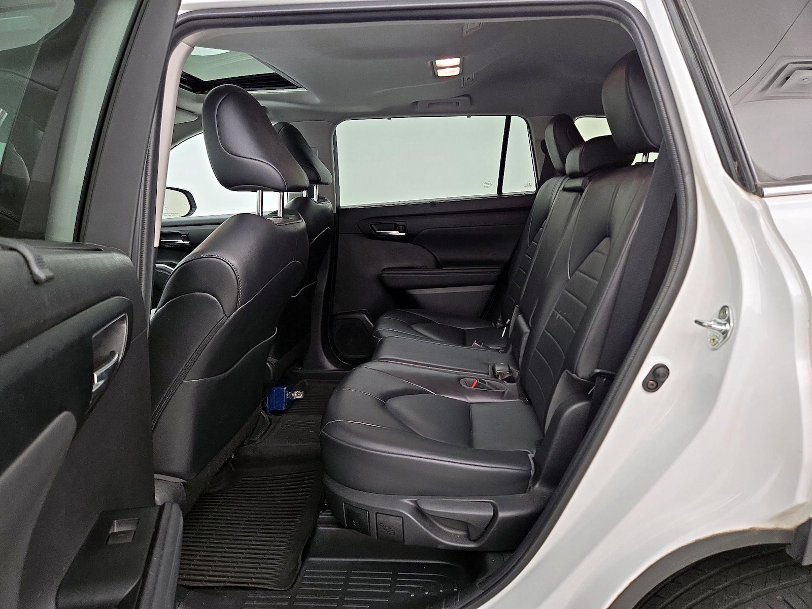 2022 Toyota Highlander XLE - Photo 22