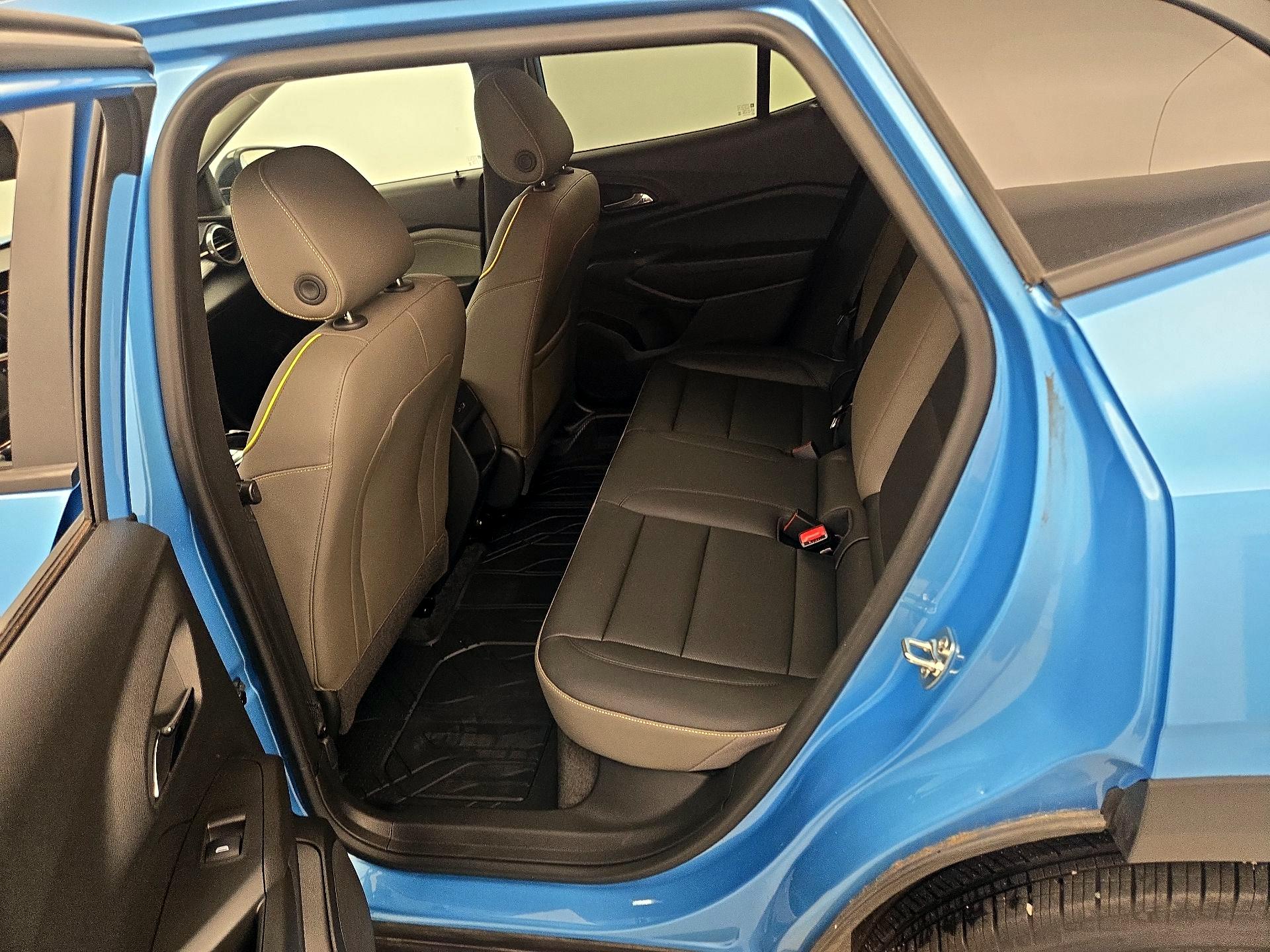 Thumbnail: 2025 Chevrolet Trax - 19