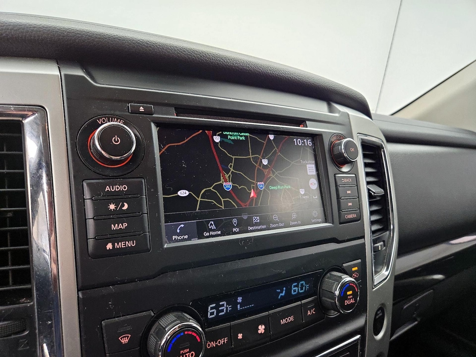 2019 Nissan Titan SV - Photo 15