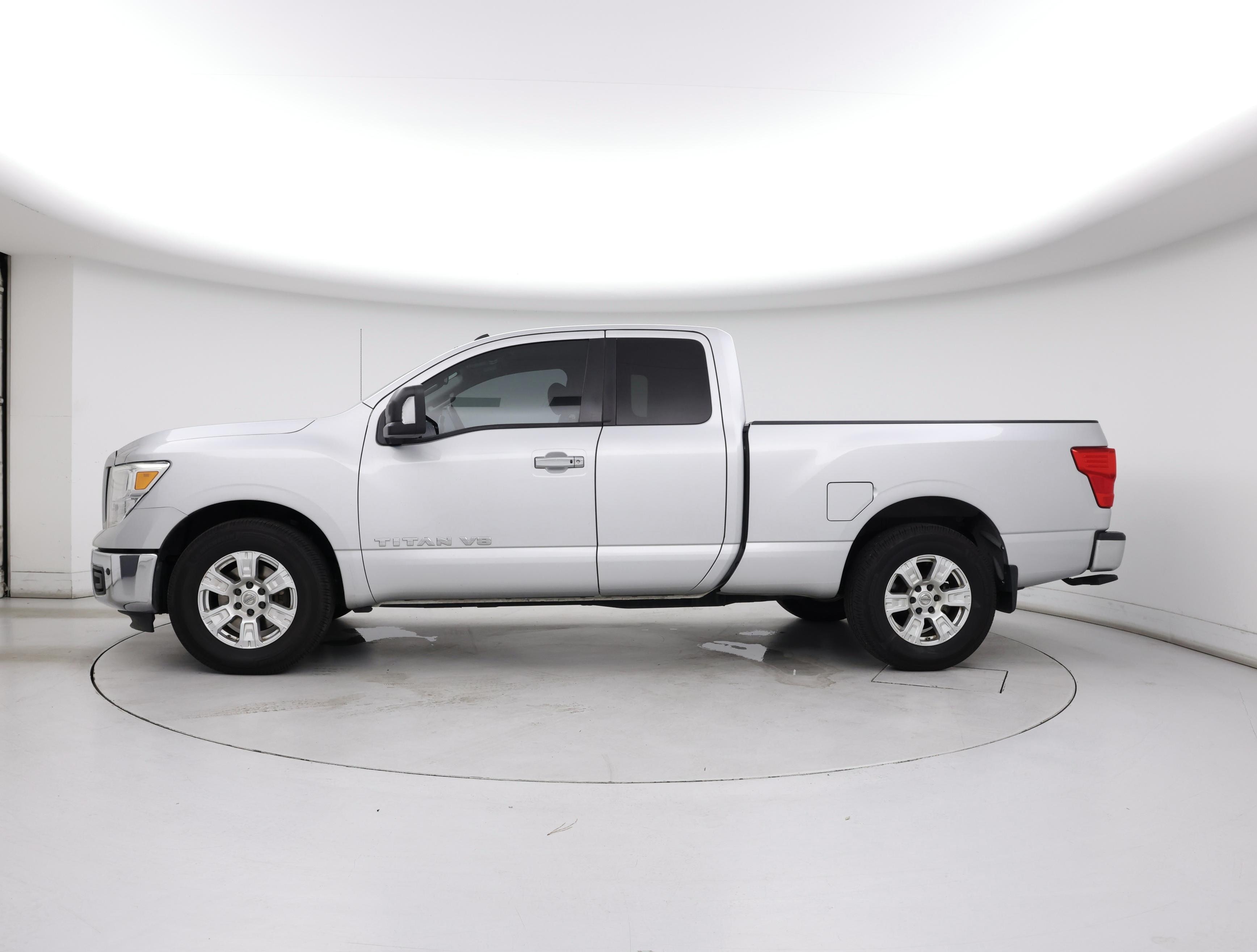 Thumbnail: 2019 Nissan Titan - 3