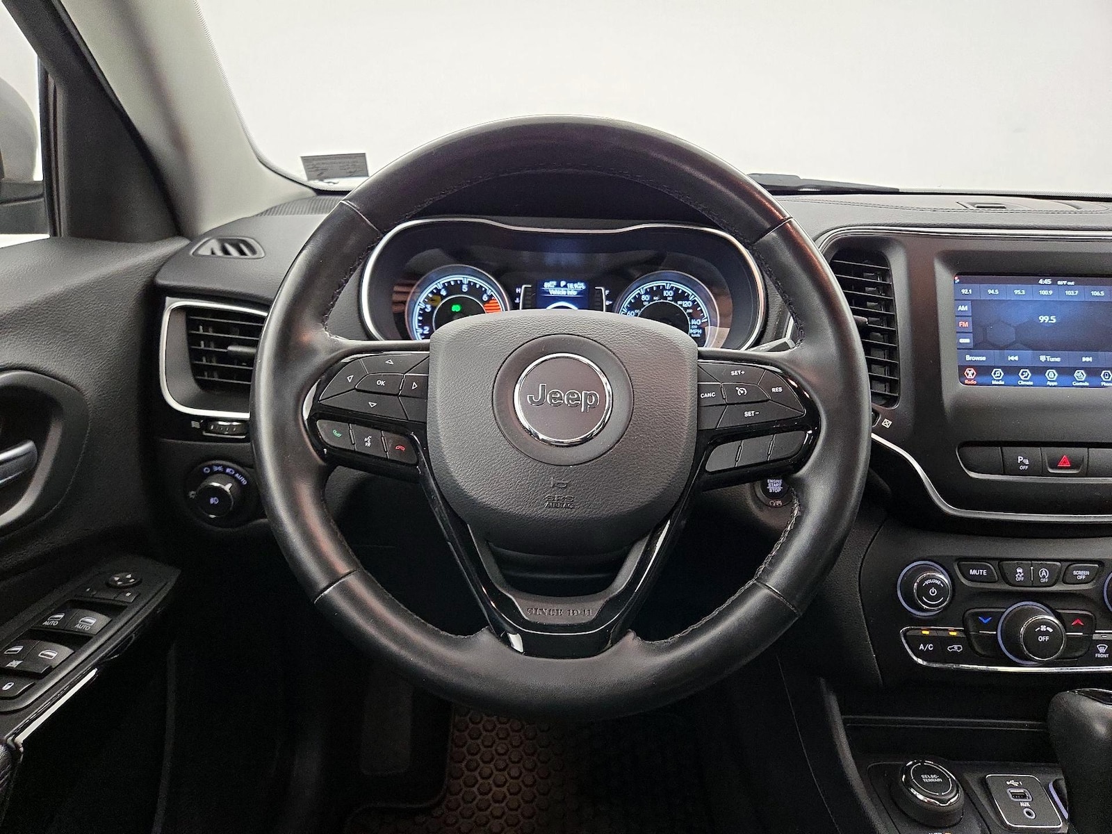 2020 Jeep Cherokee Latitude Plus - Photo 11