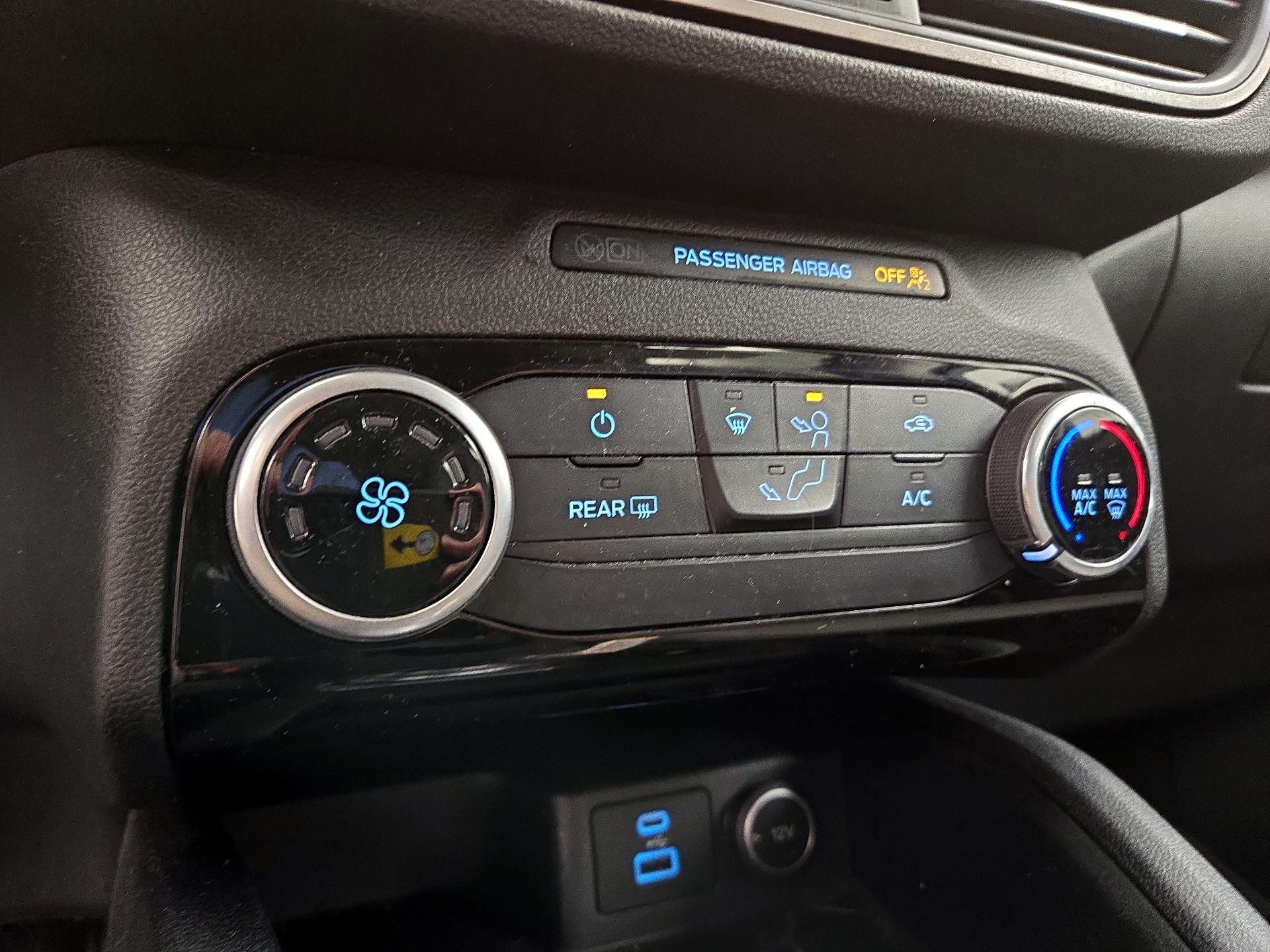 Thumbnail: 2021 Ford Escape - 16