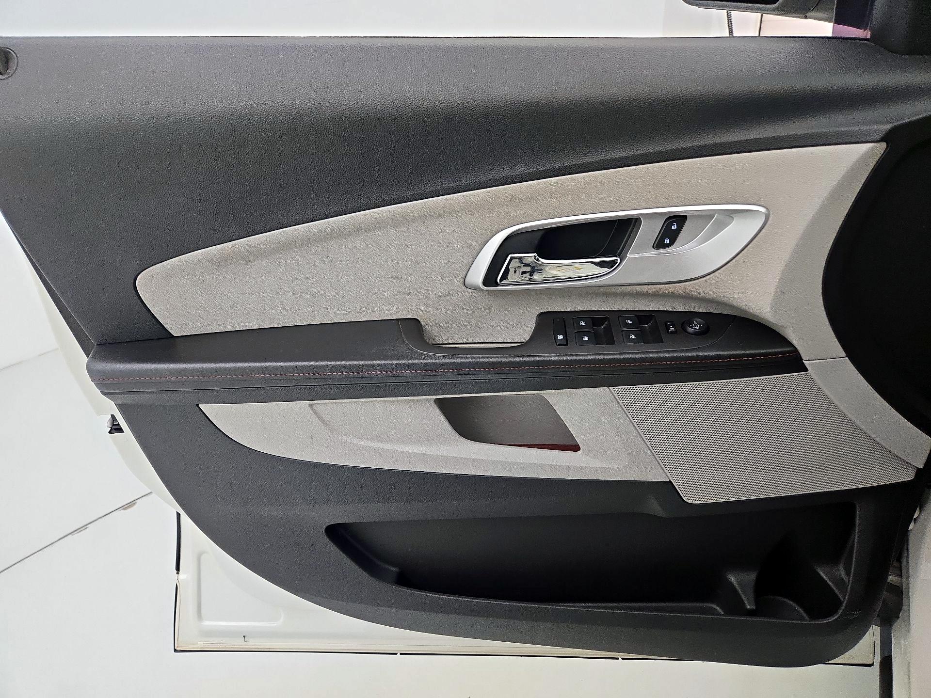 Thumbnail: 2015 Chevrolet Equinox - 12