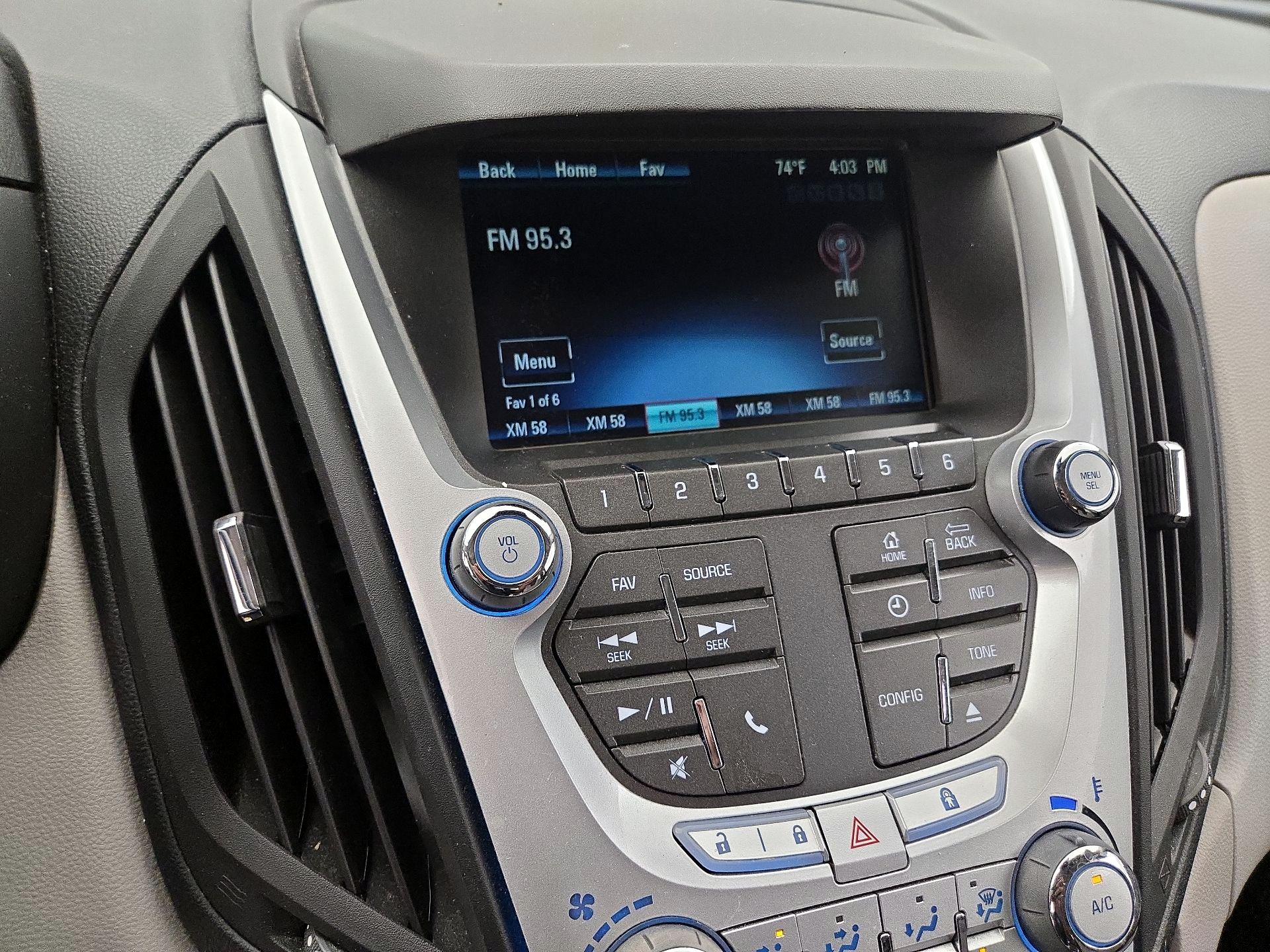 Thumbnail: 2015 Chevrolet Equinox - 15