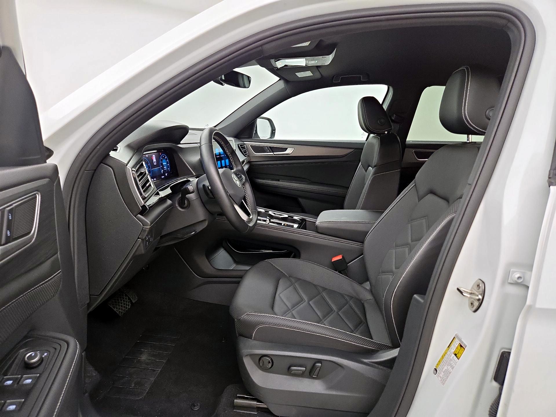 Thumbnail: 2024 Volkswagen Atlas - 11