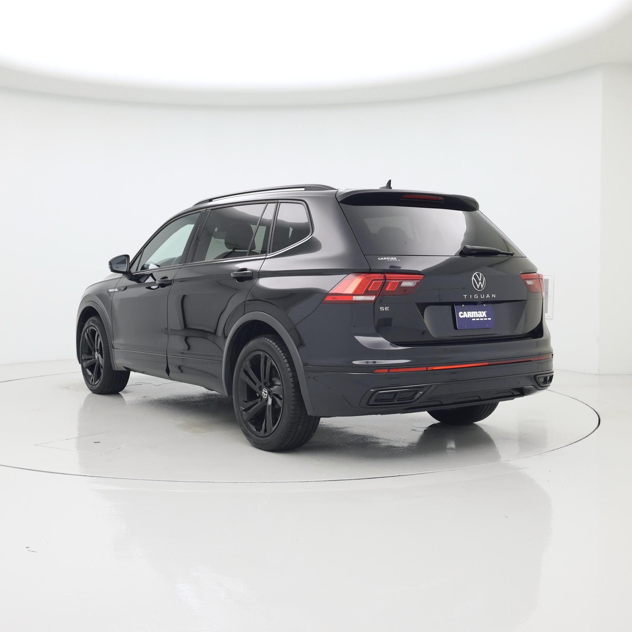 Thumbnail: 2023 Volkswagen Tiguan - 2