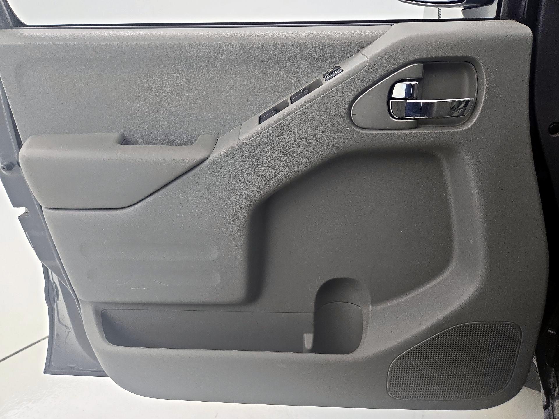 Thumbnail: 2020 Nissan Frontier - 12