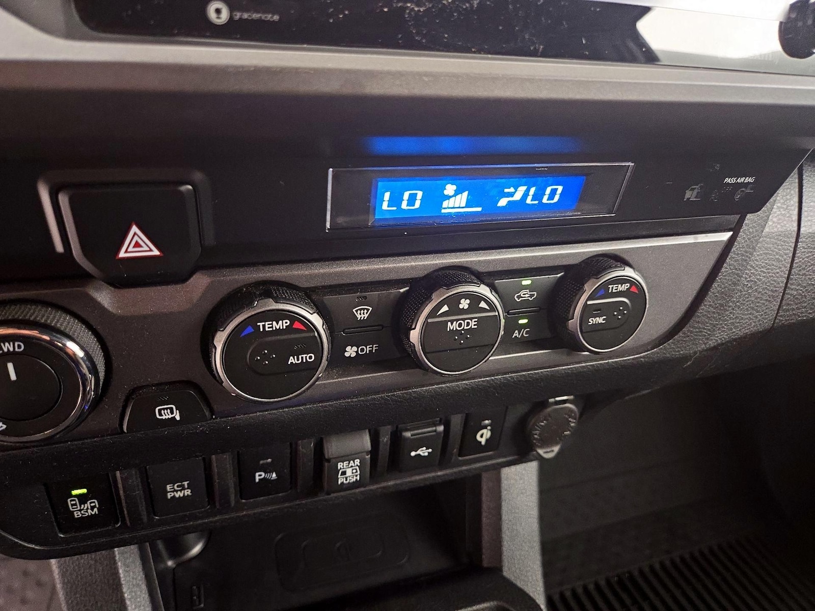 2023 Toyota Tacoma TRD Off Road - Photo 17