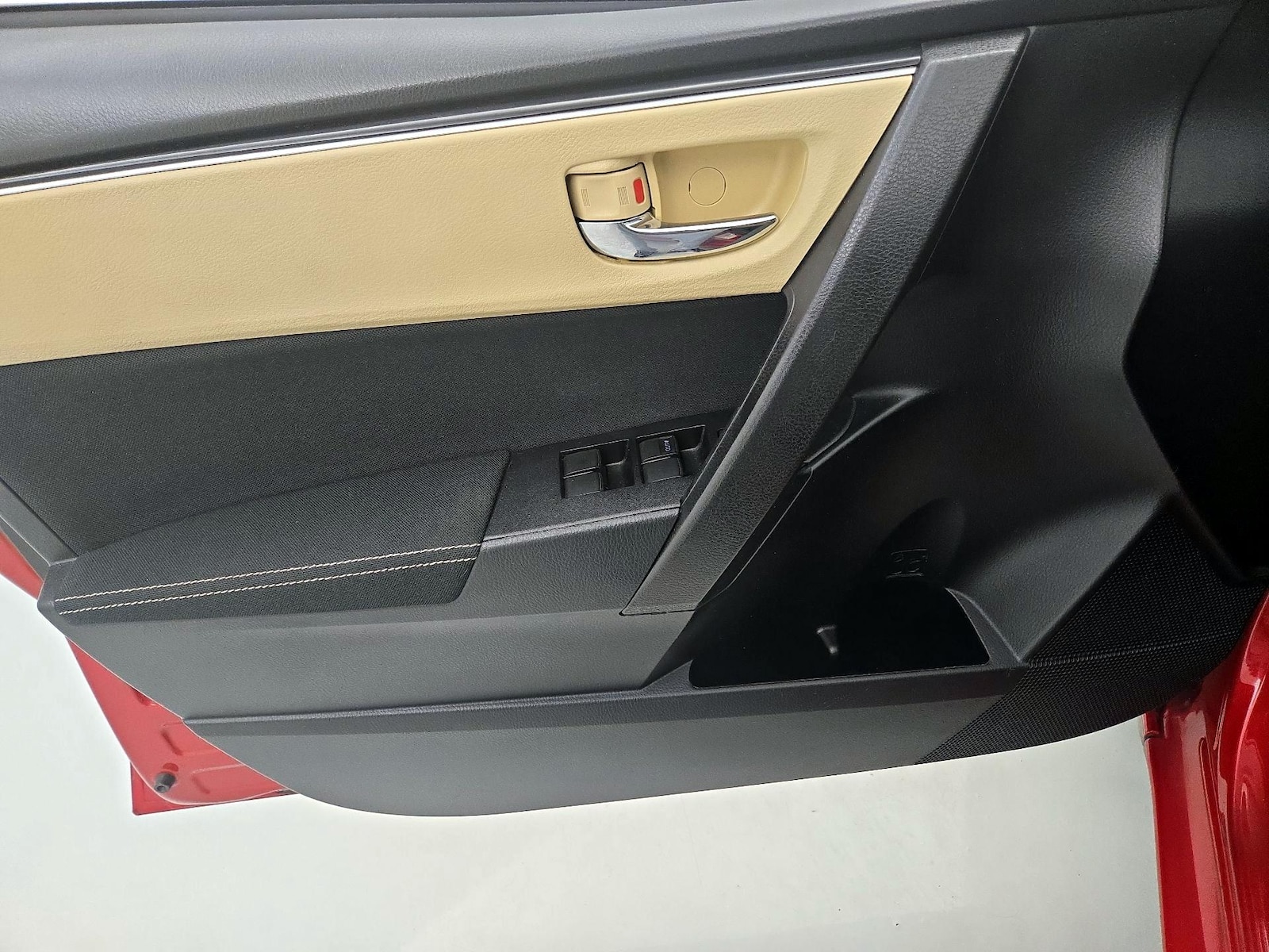 2018 Toyota Corolla LE - Photo 13