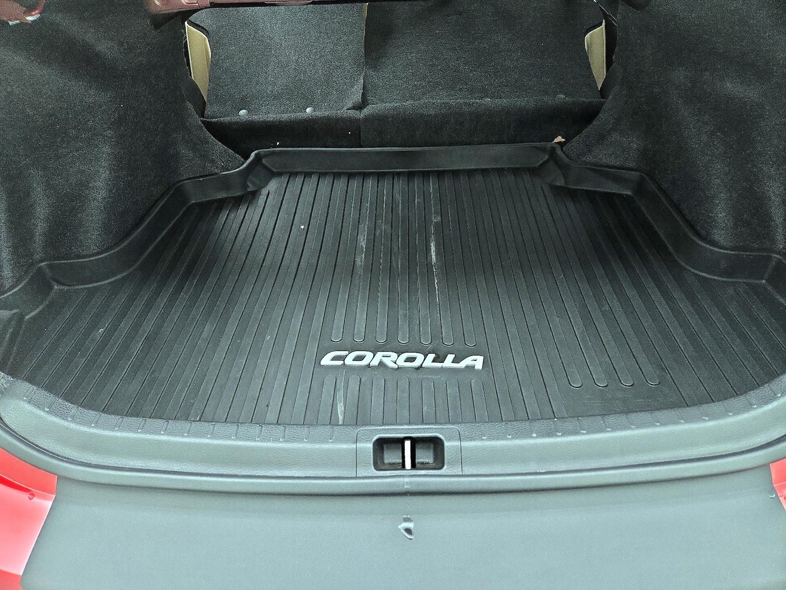 2018 Toyota Corolla LE - Photo 22