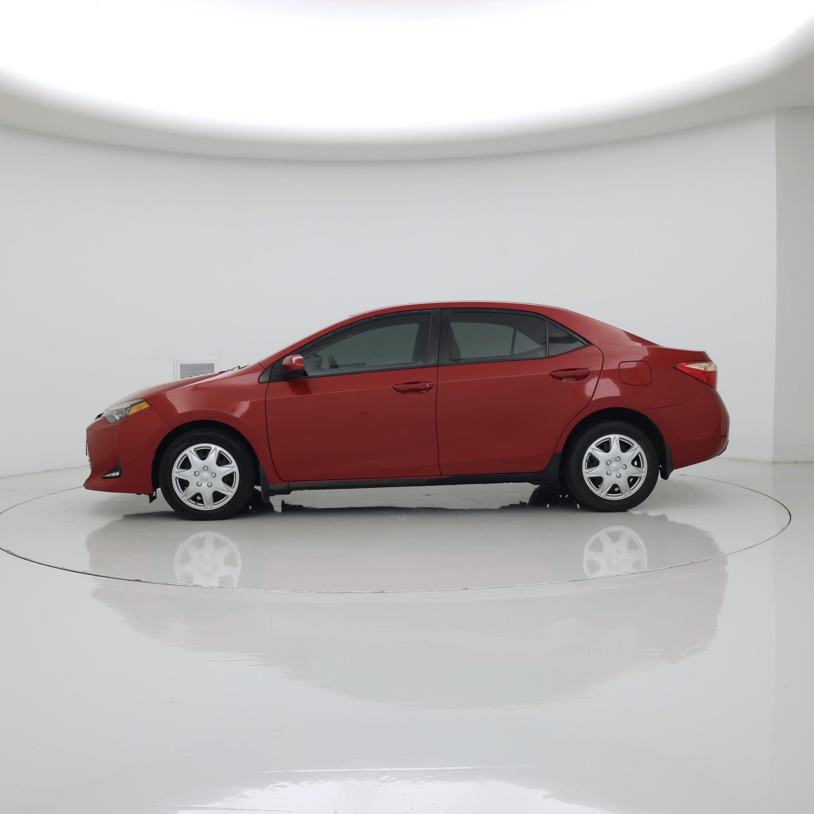 Thumbnail: 2018 Toyota Corolla - 3
