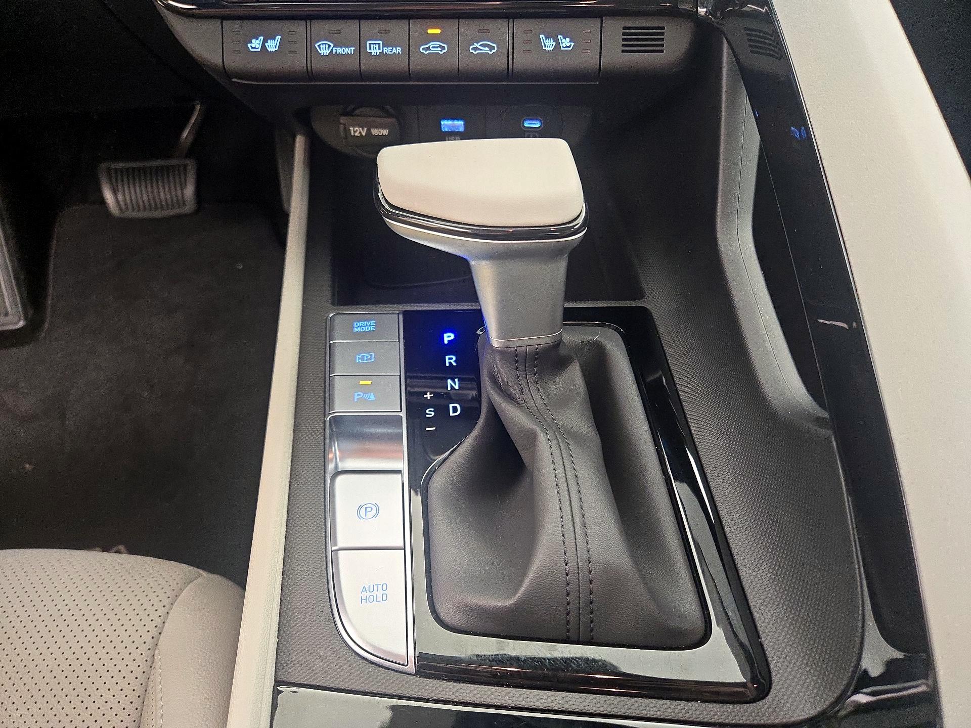 Thumbnail: 2024 Hyundai Elantra - 18