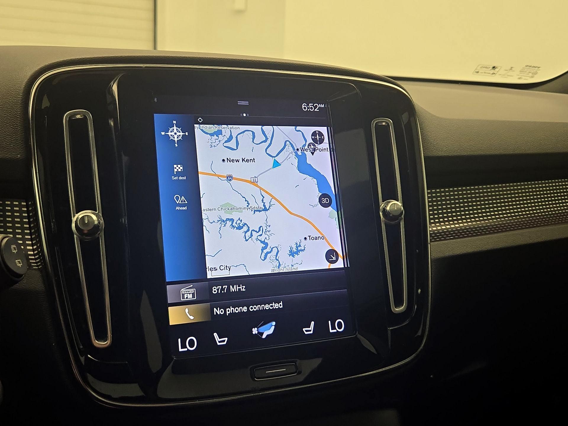 Thumbnail: 2019 Volvo XC40 - 14