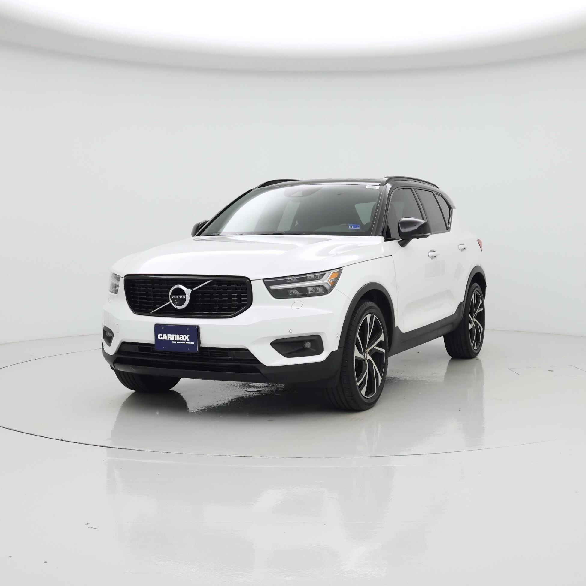 Thumbnail: 2019 Volvo XC40 - 4