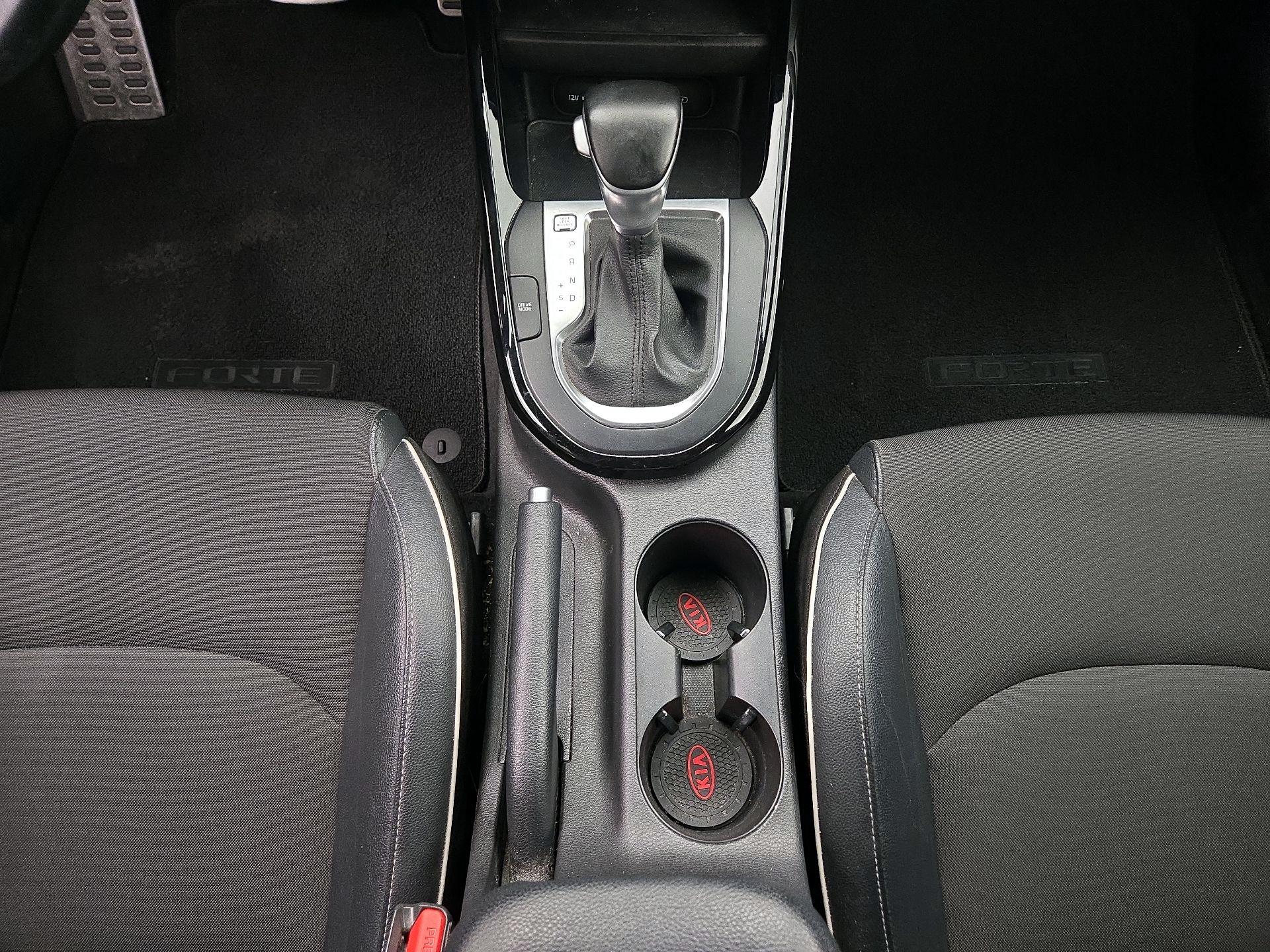 Thumbnail: 2021 Kia Forte - 17