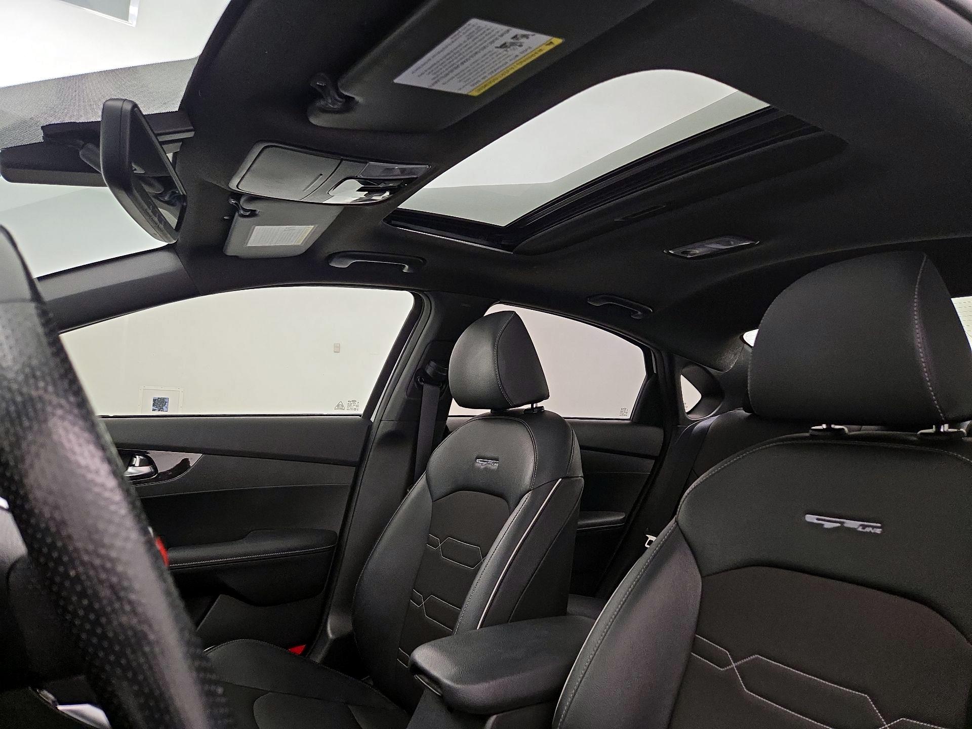 Thumbnail: 2021 Kia Forte - 19
