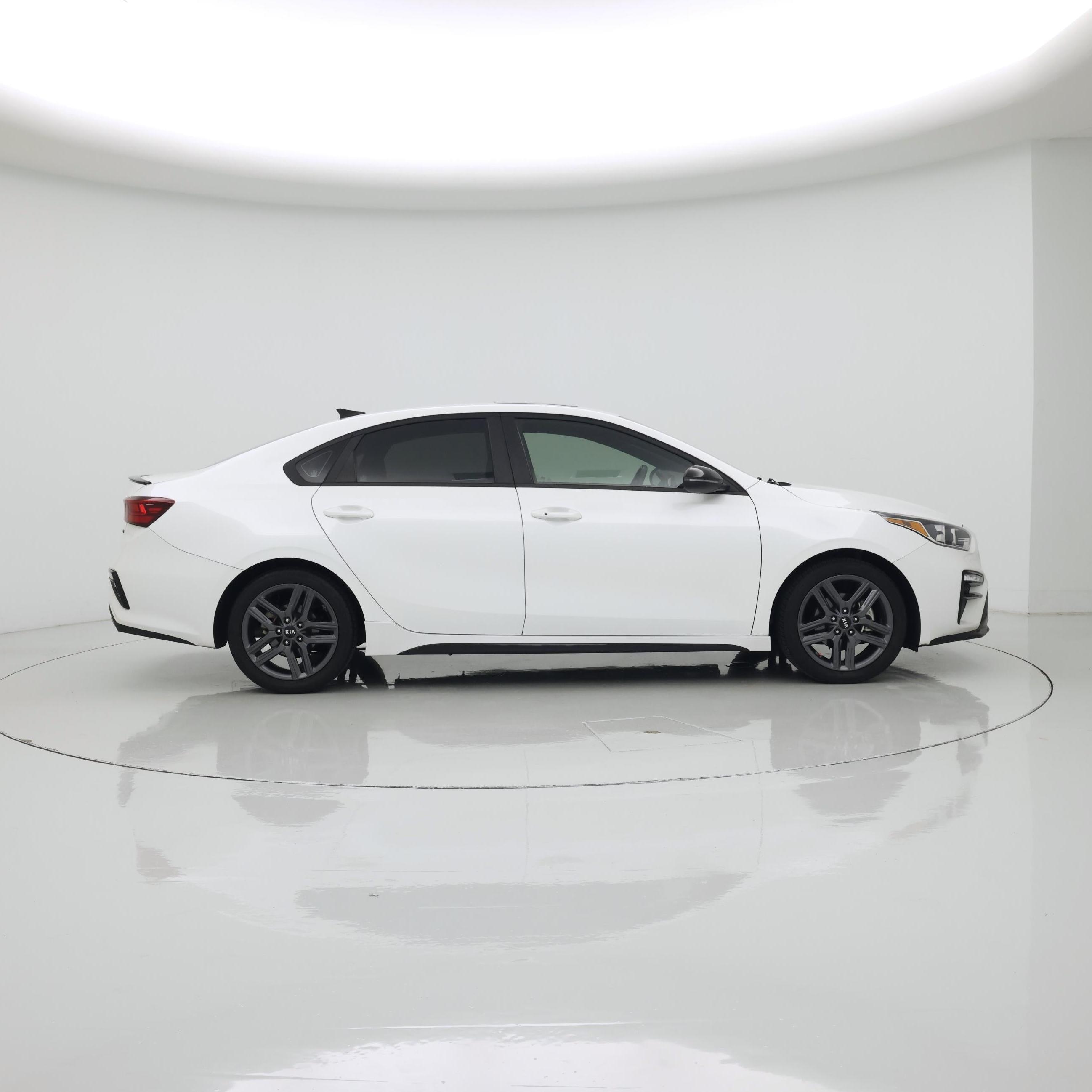 Thumbnail: 2021 Kia Forte - 7