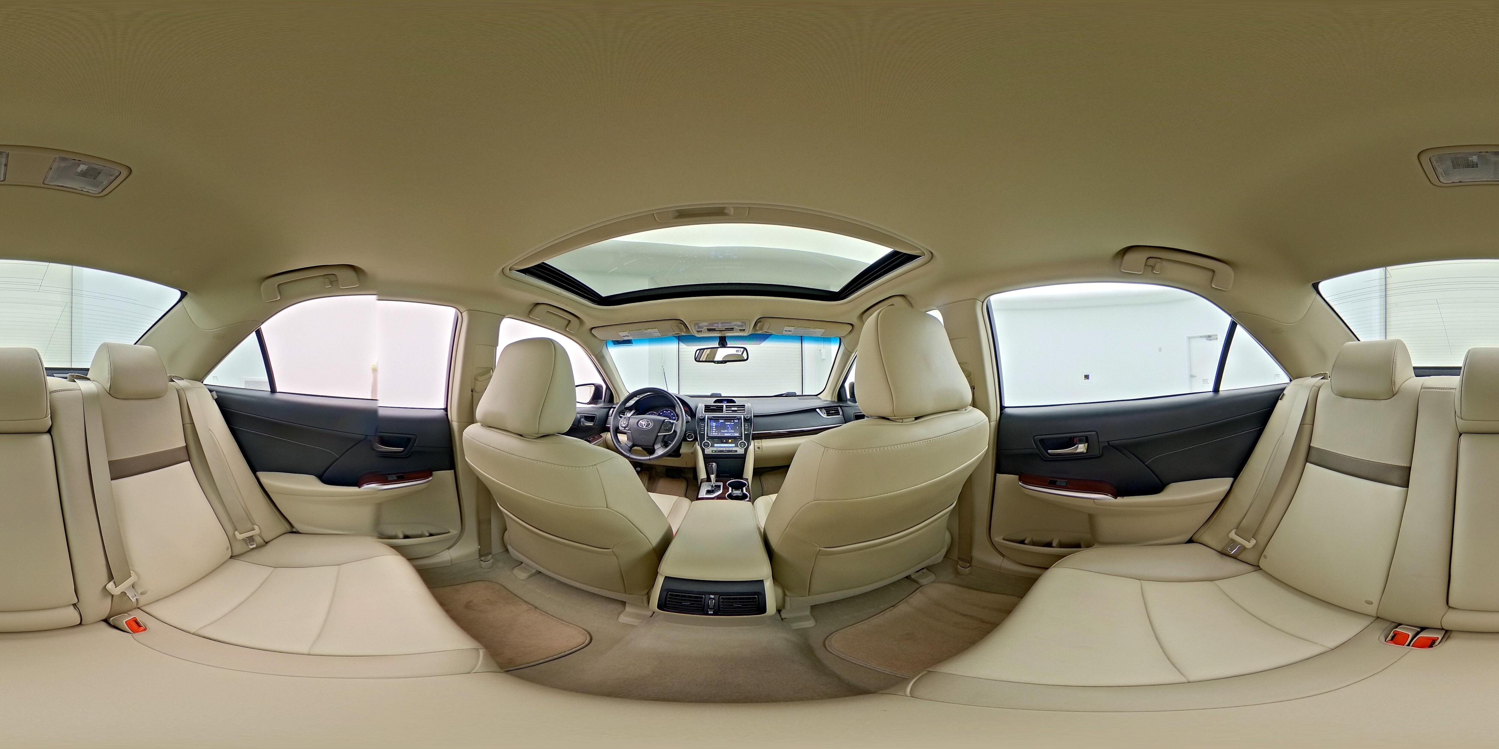 2014 Toyota Camry XLE - Photo 28