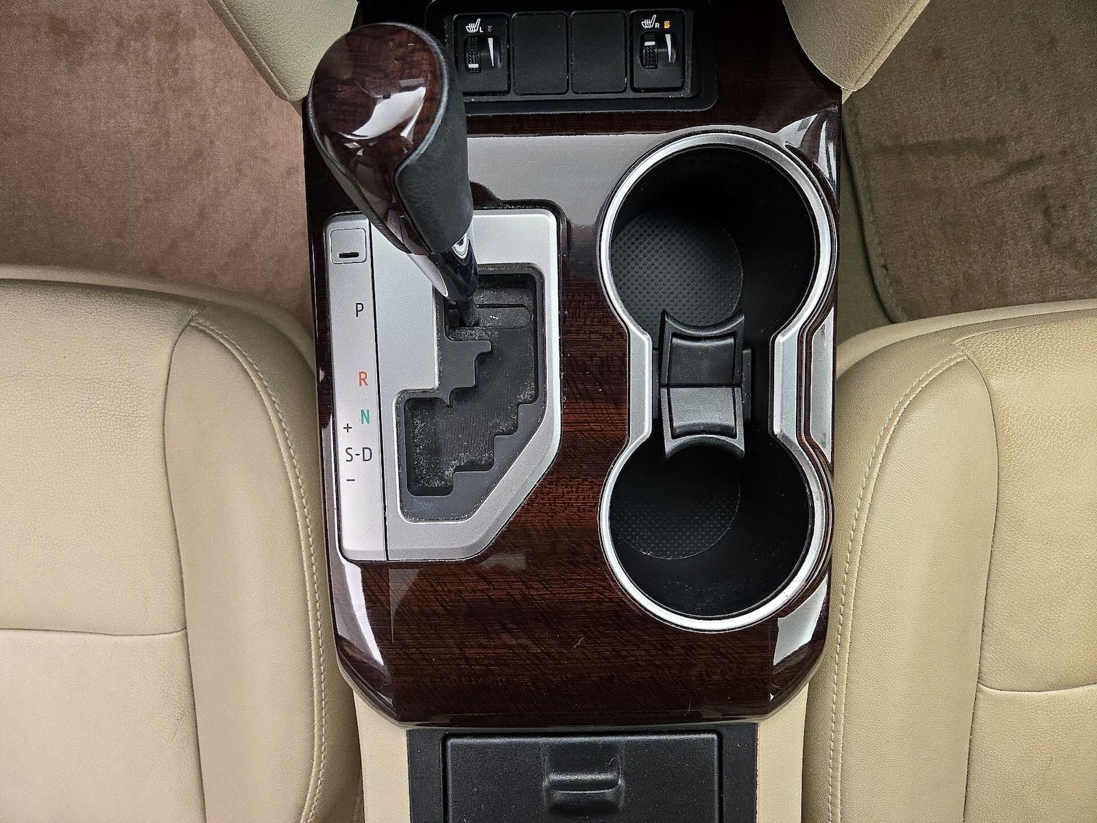 2014 Toyota Camry XLE - Photo 19