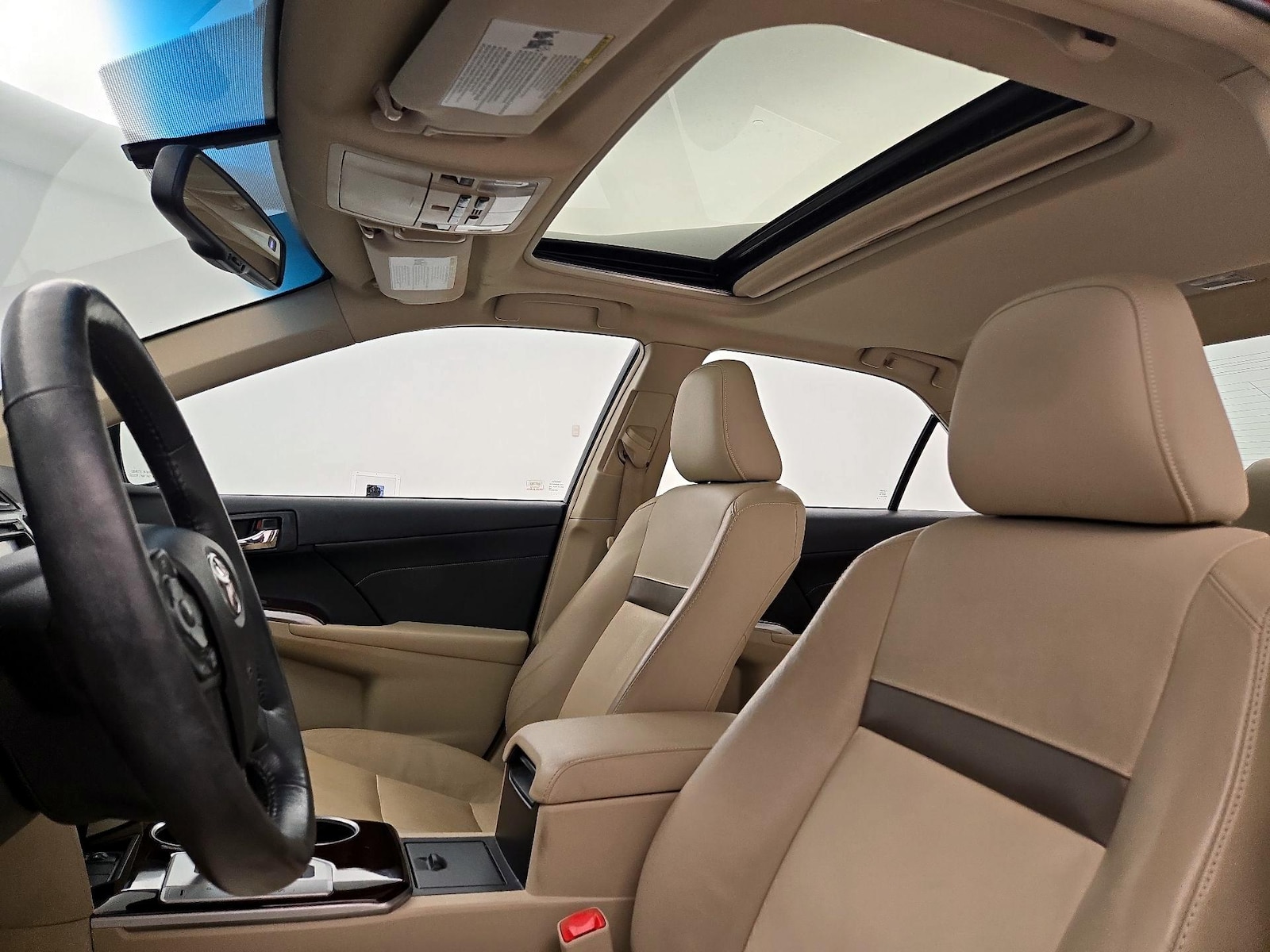 2014 Toyota Camry XLE - Photo 21