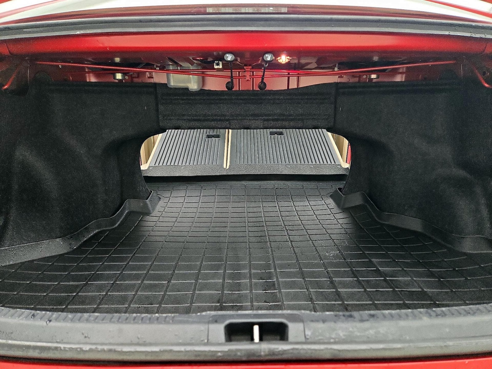 2014 Toyota Camry XLE - Photo 24