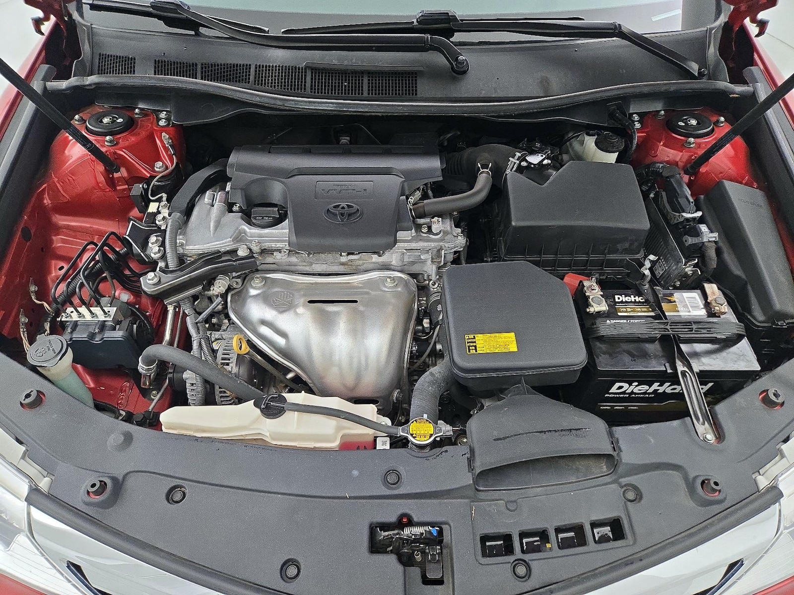 2014 Toyota Camry XLE - Photo 25