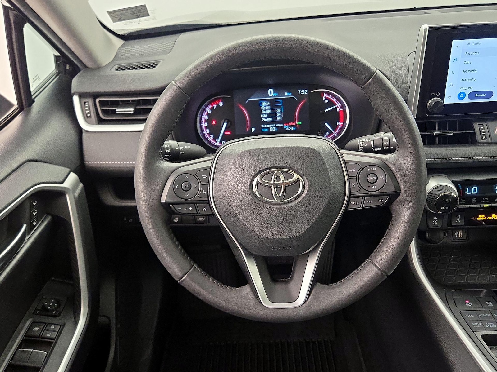 2023 Toyota RAV4 XLE Premium - Photo 11