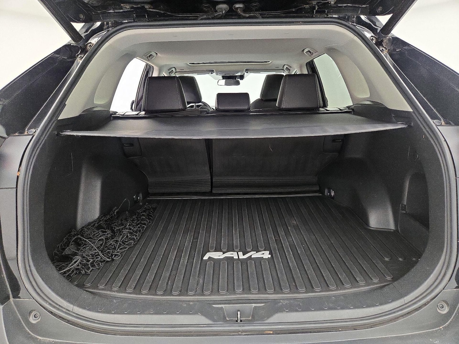 2023 Toyota RAV4 XLE Premium - Photo 22