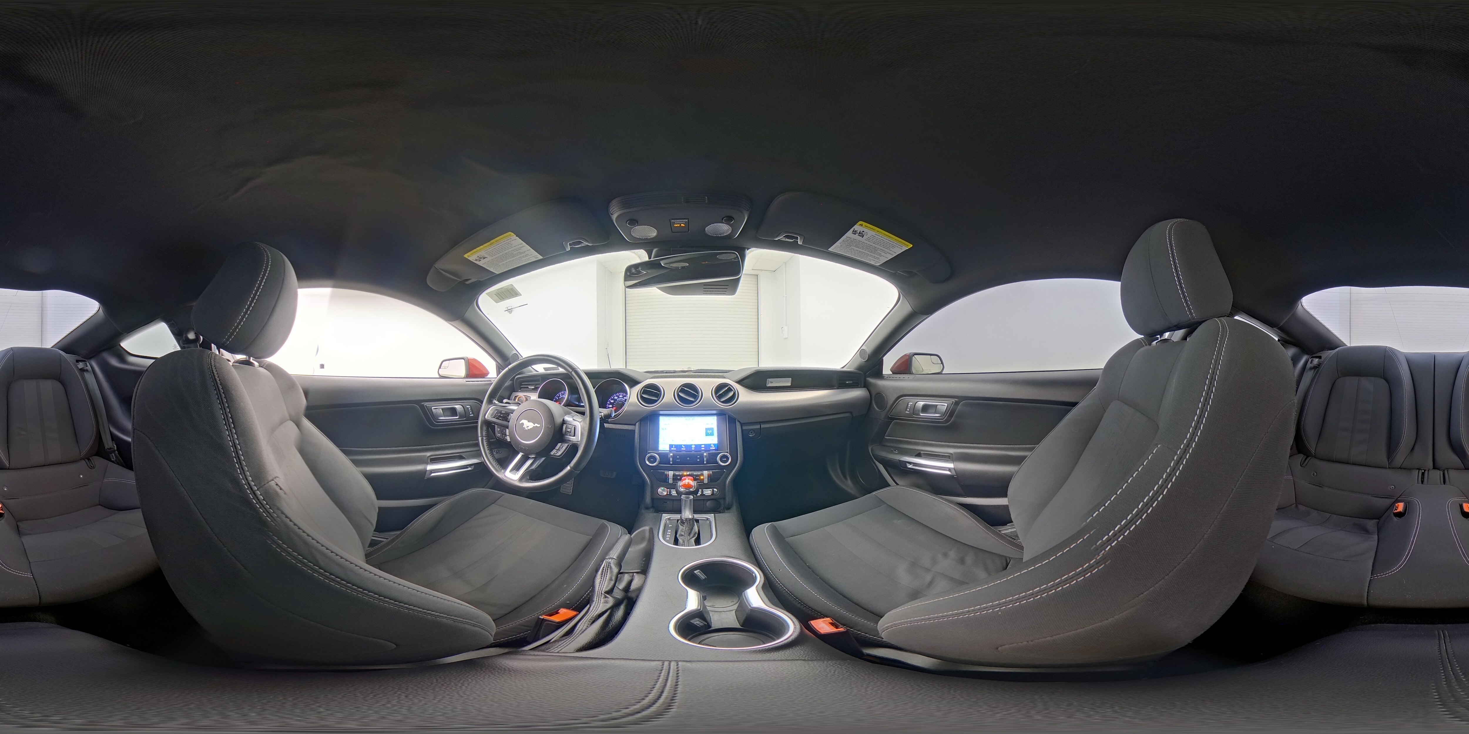 2019 Ford Mustang EcoBoost - Photo 25
