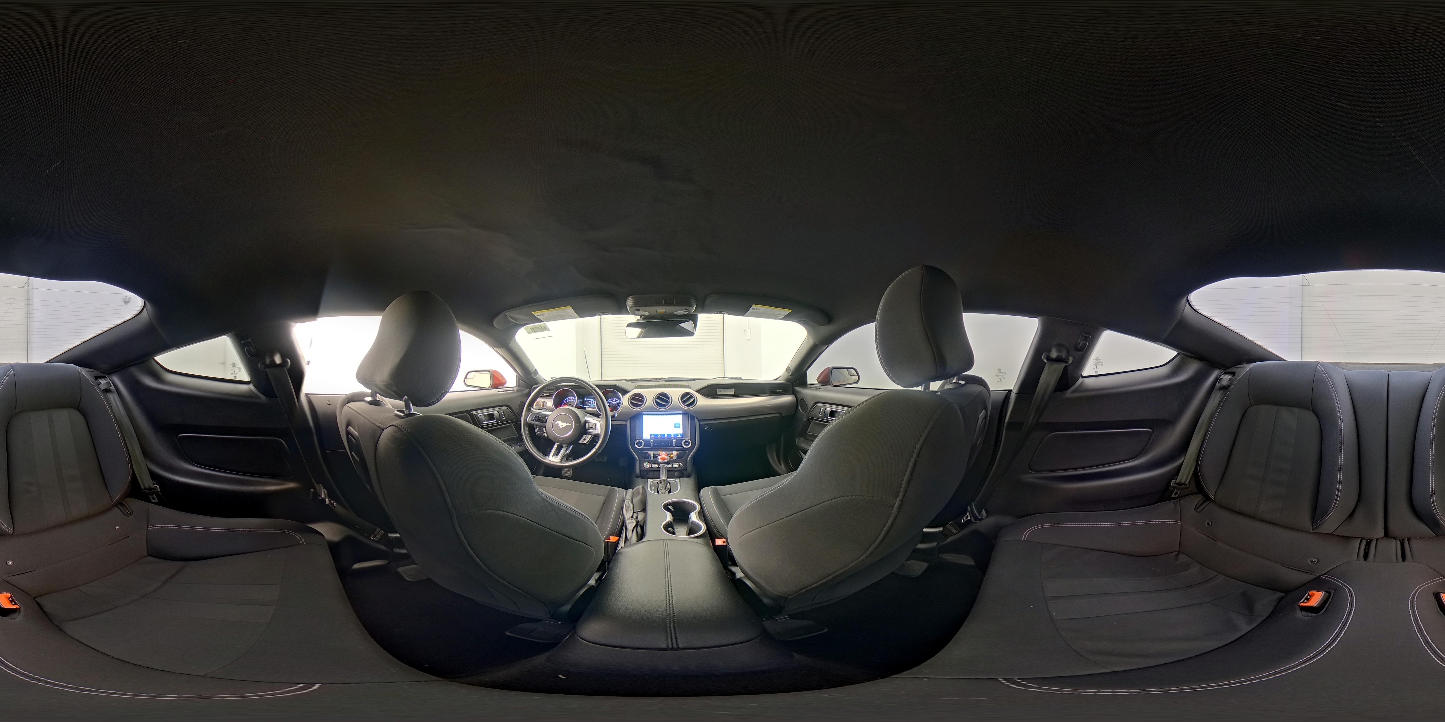 2019 Ford Mustang EcoBoost - Photo 26