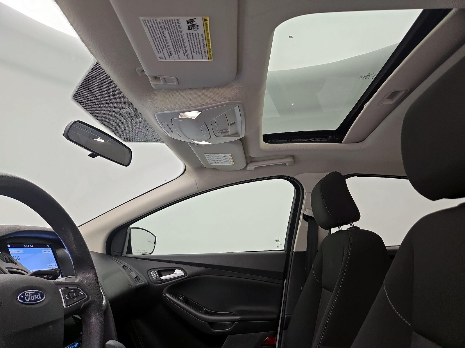 Sunroof(s) & Overhead Airbags