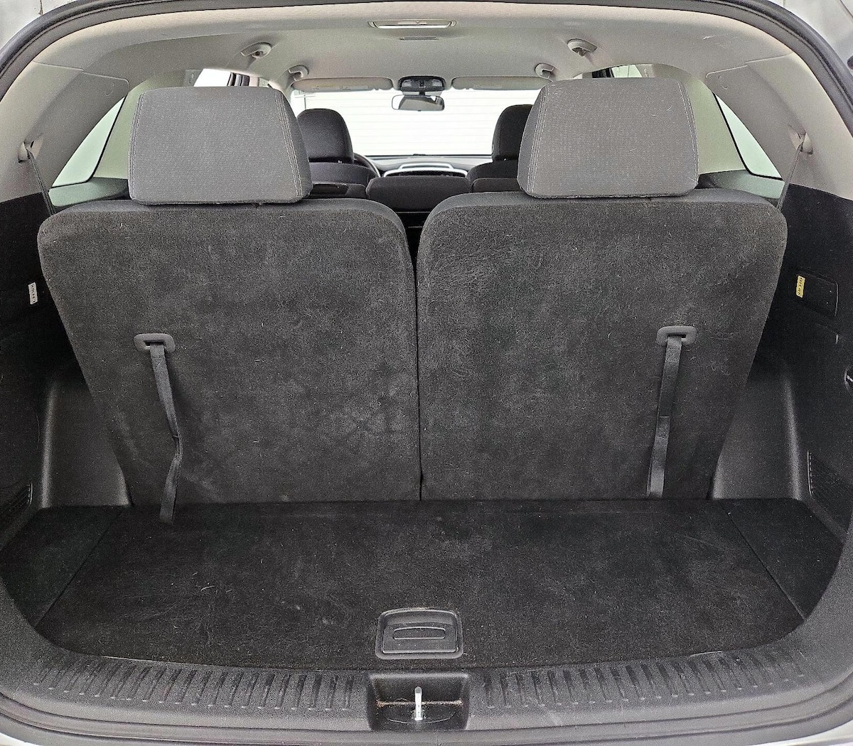 Trunk/Cargo (Seats Up)