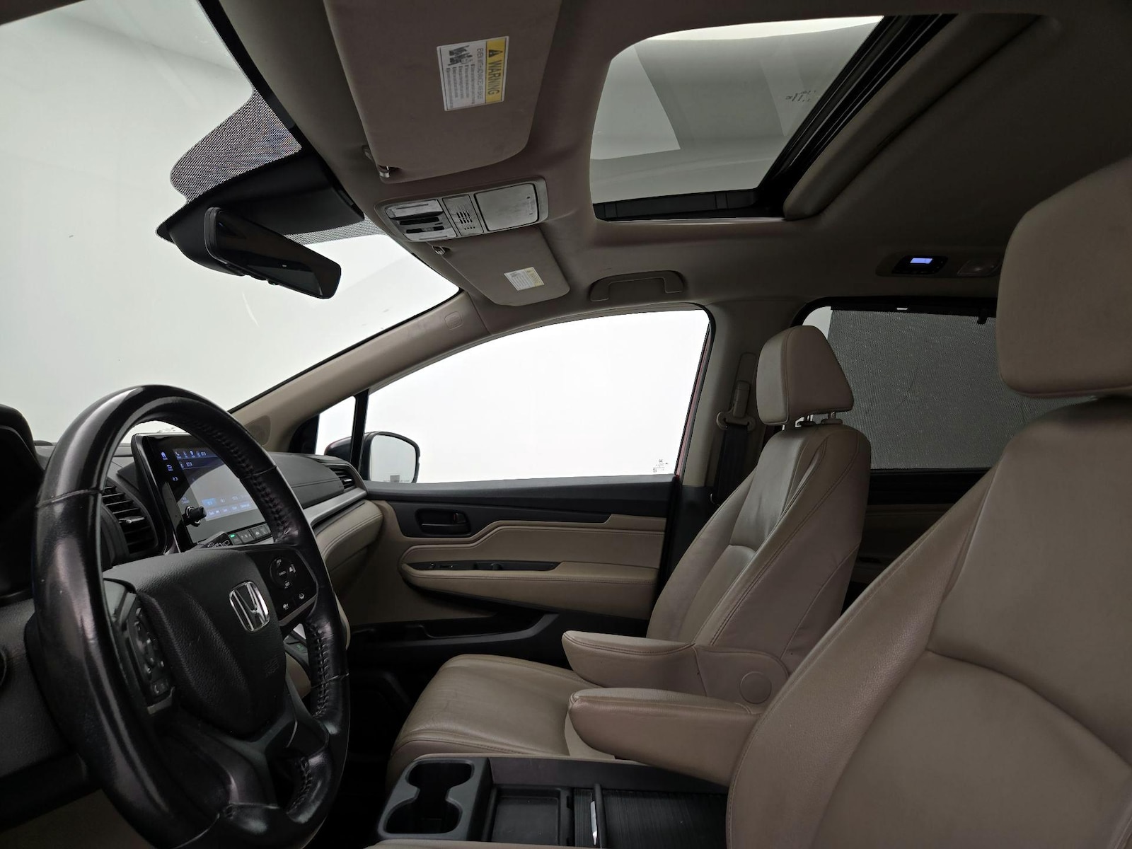 Sunroof(s) & Overhead Airbags