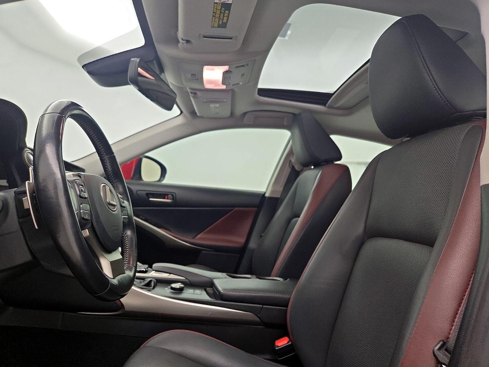 Sunroof(s) & Overhead Airbags