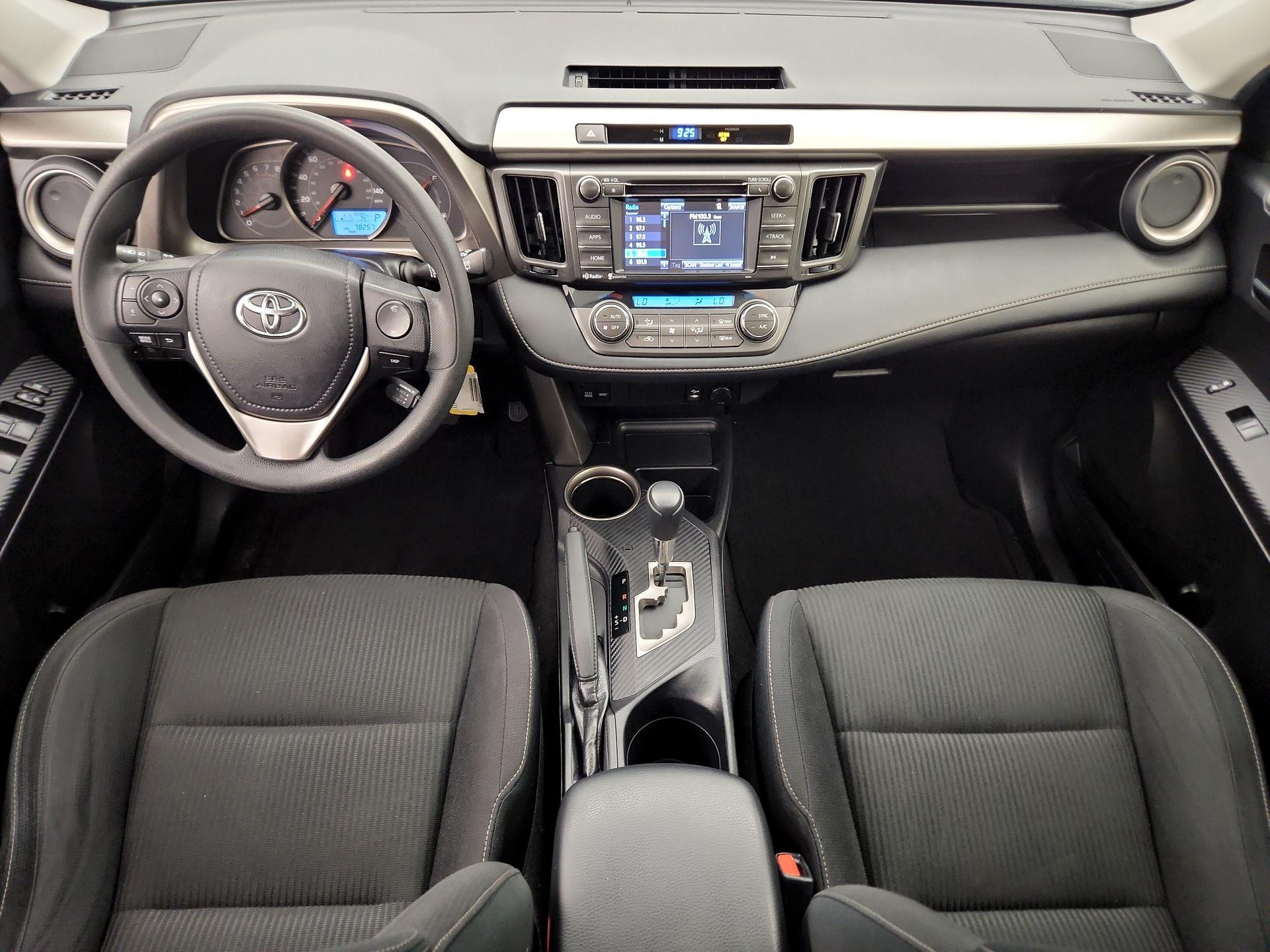 Thumbnail: 2015 Toyota RAV4 - 9
