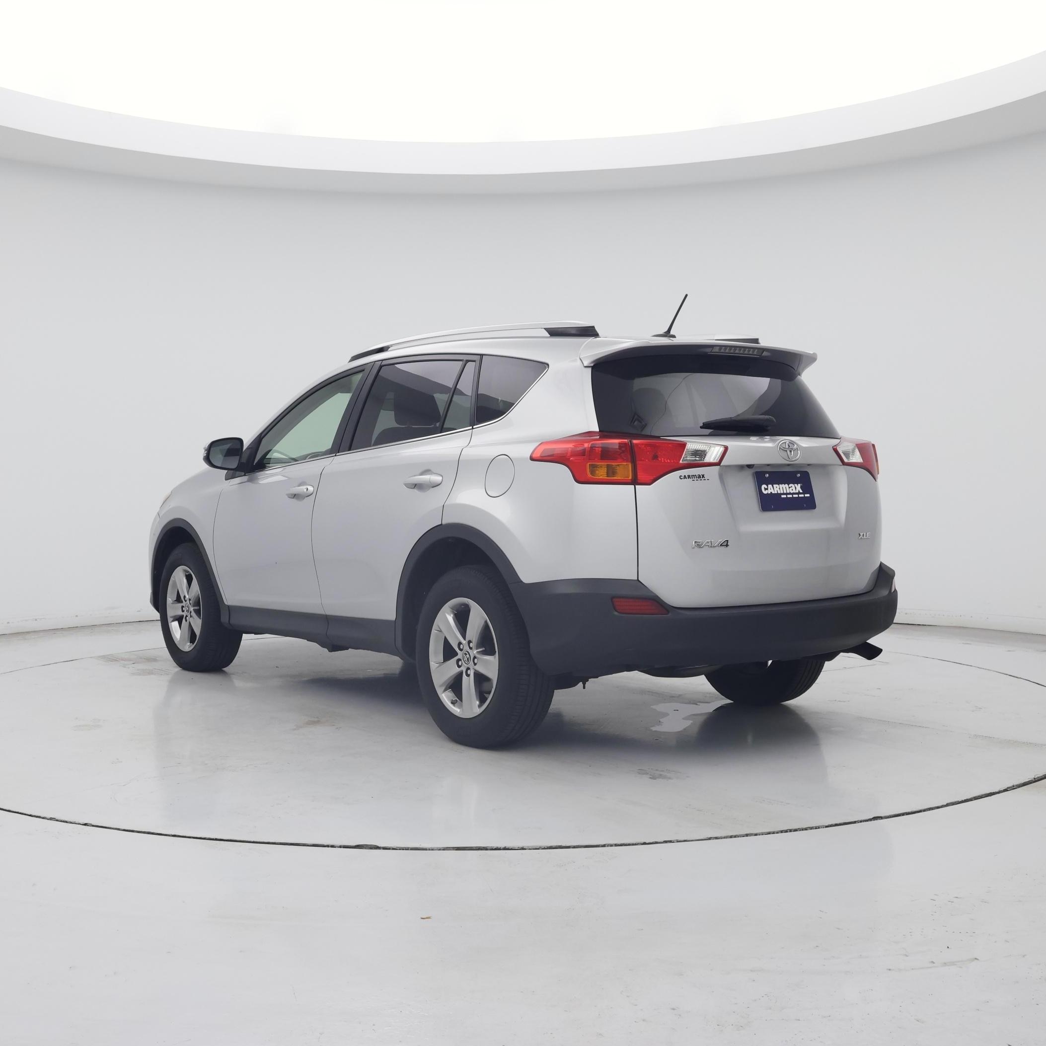 Thumbnail: 2015 Toyota RAV4 - 2