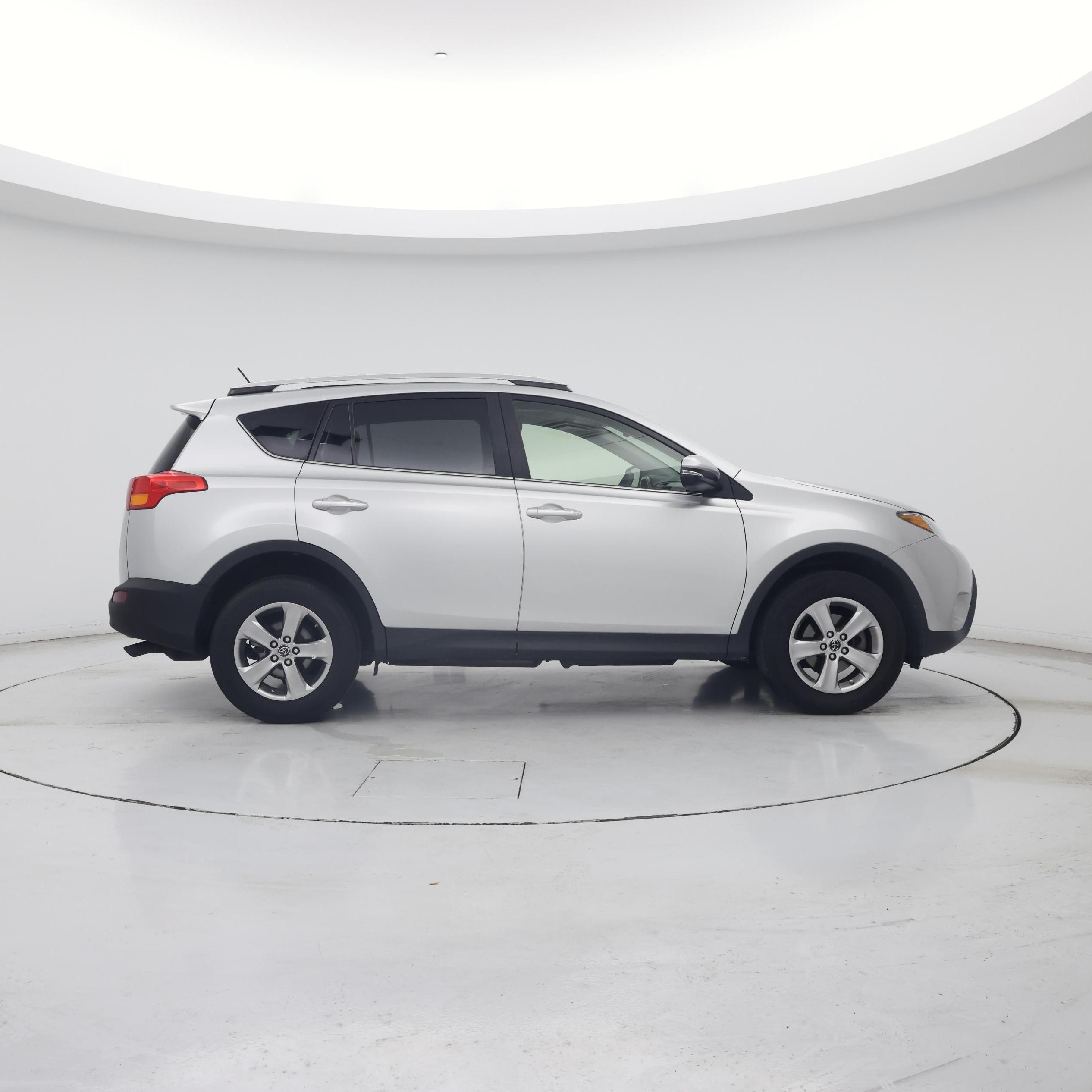 Thumbnail: 2015 Toyota RAV4 - 7