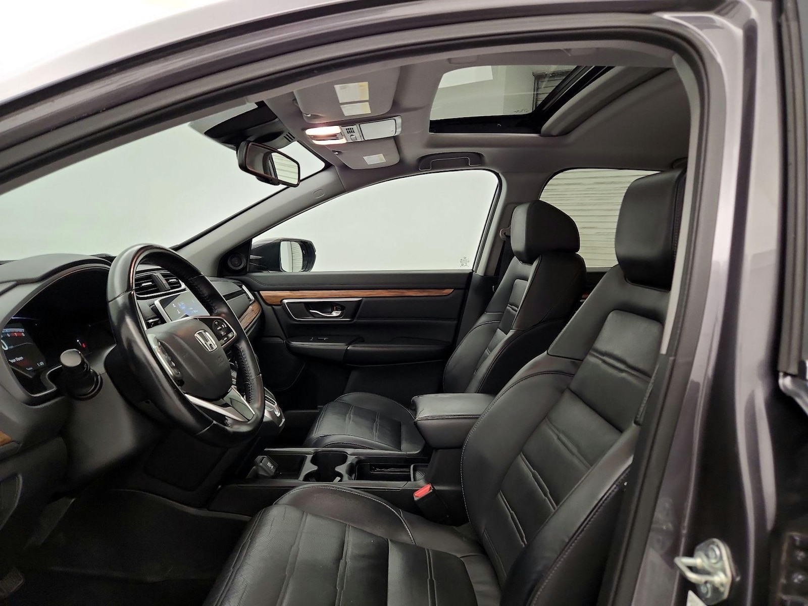 Sunroof(s) & Overhead Airbags