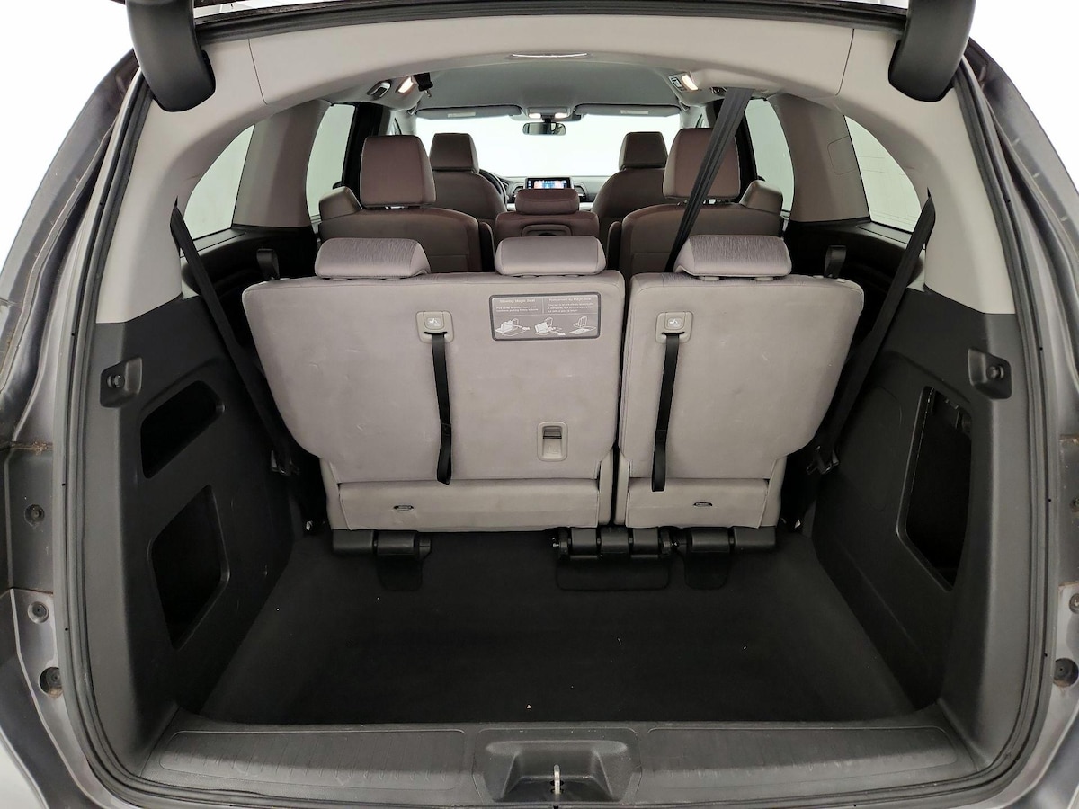 Trunk/Cargo (Seats Up)