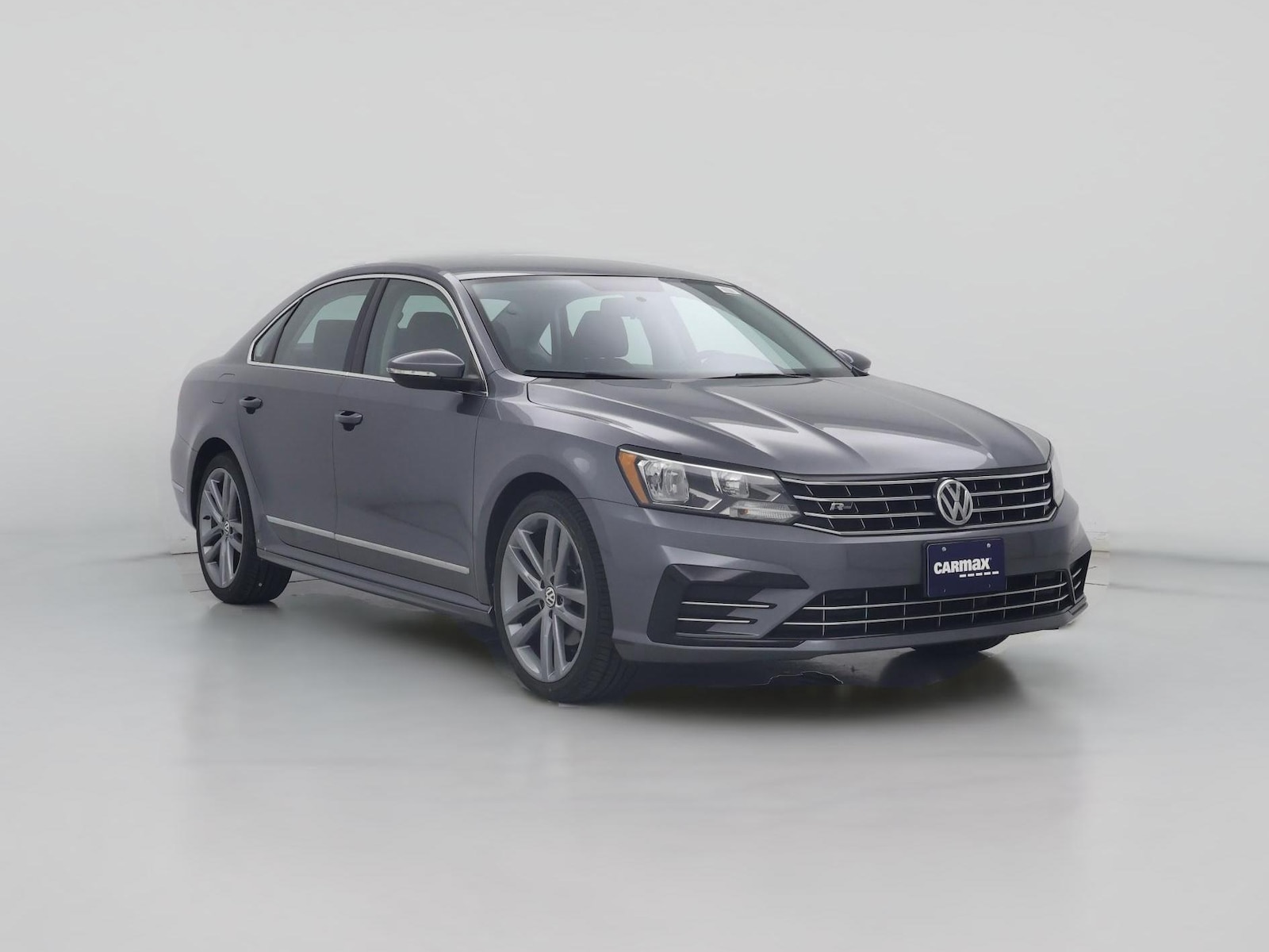 2016 Volkswagen Passat R-Line