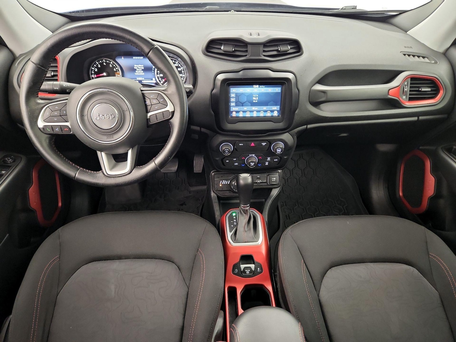 Apple CarPlay® & Android Auto™