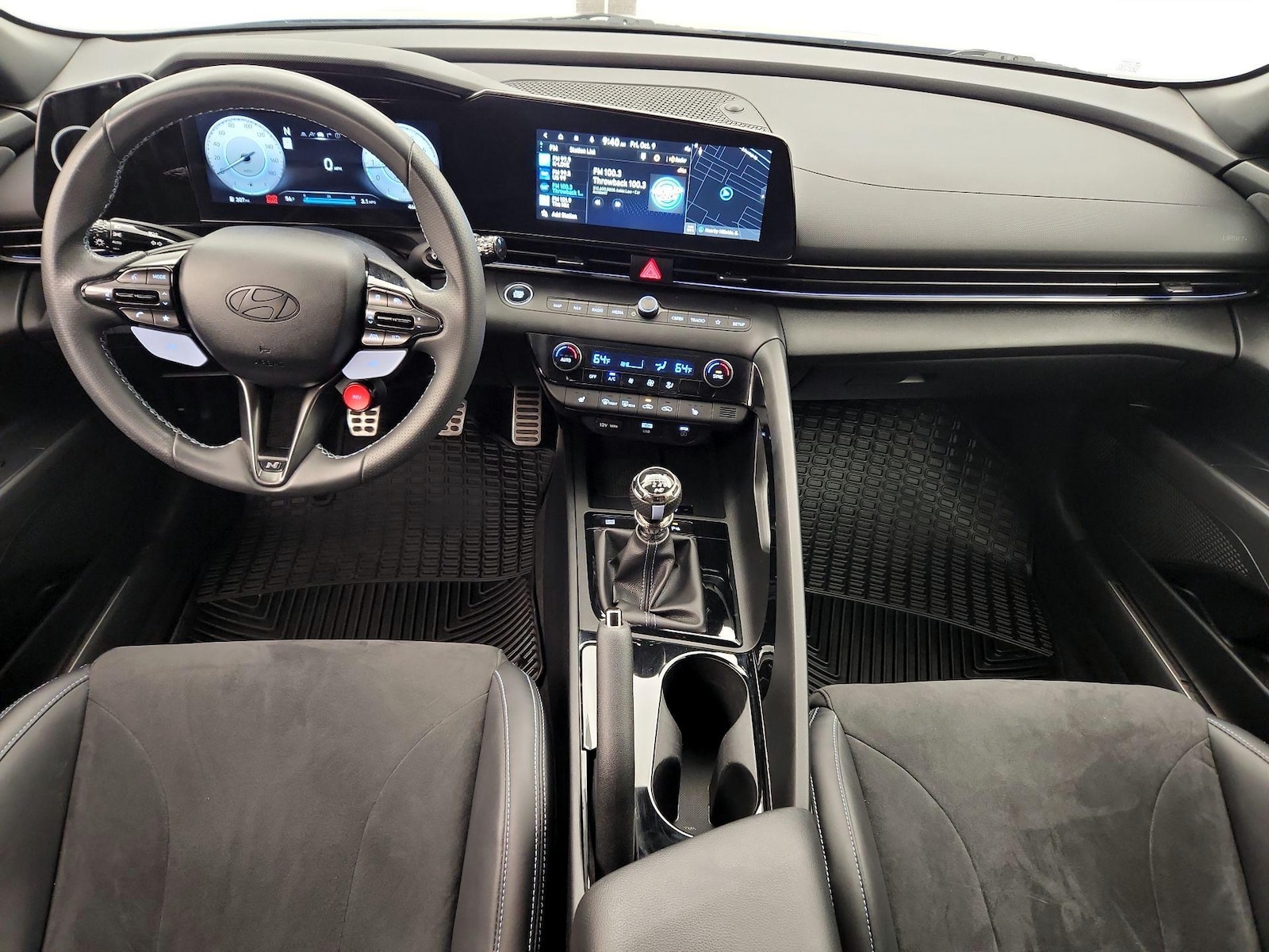Apple CarPlay® & Android Auto™